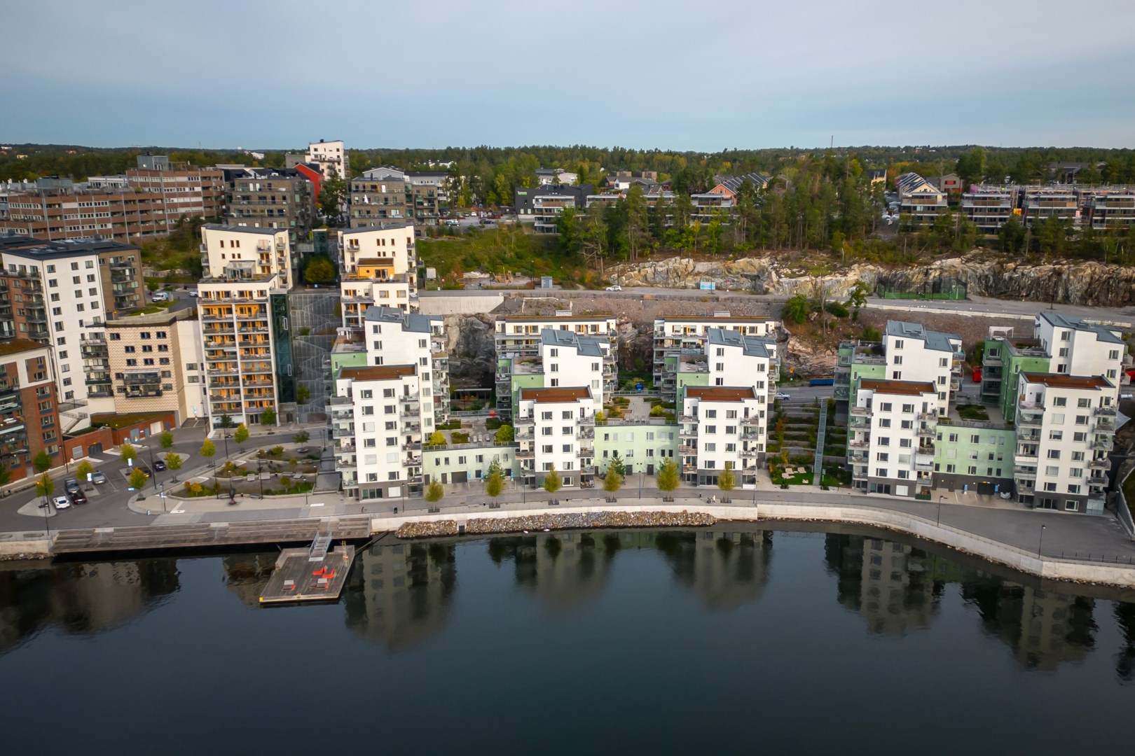 Bostadsbild från Tollareslingan 50, 4/4 tr, Såld i Tollare, Nacka