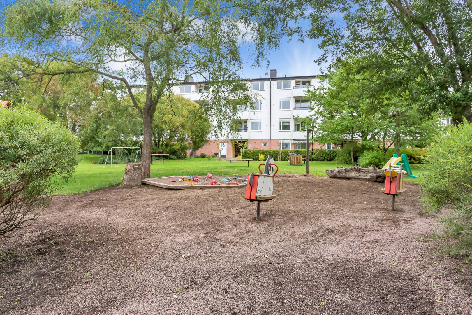 Bostadsbild från Fjärdhundragatan 58, Såld i Tunabackar, Uppsala
