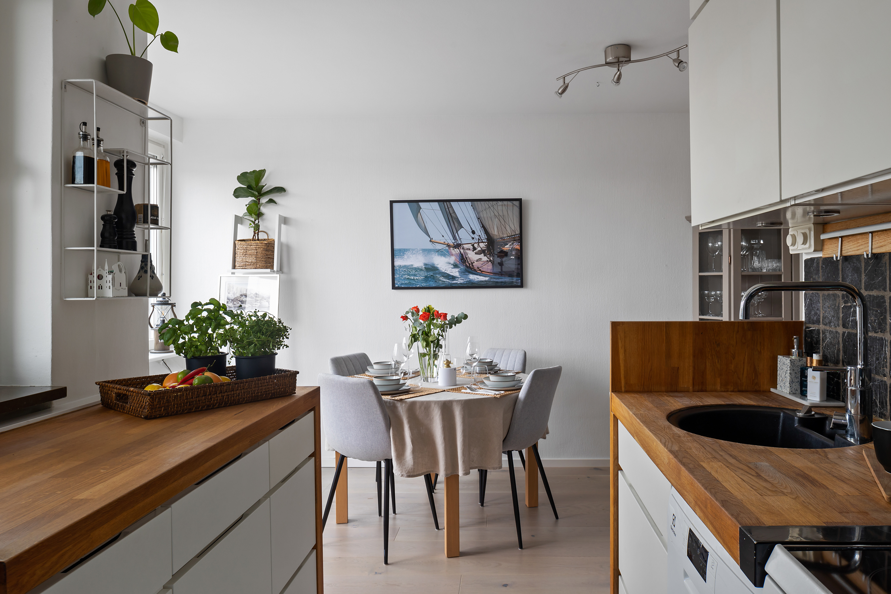 Bostadsbild från Alphyddevägen 29, Såld i Alphyddan, Nacka