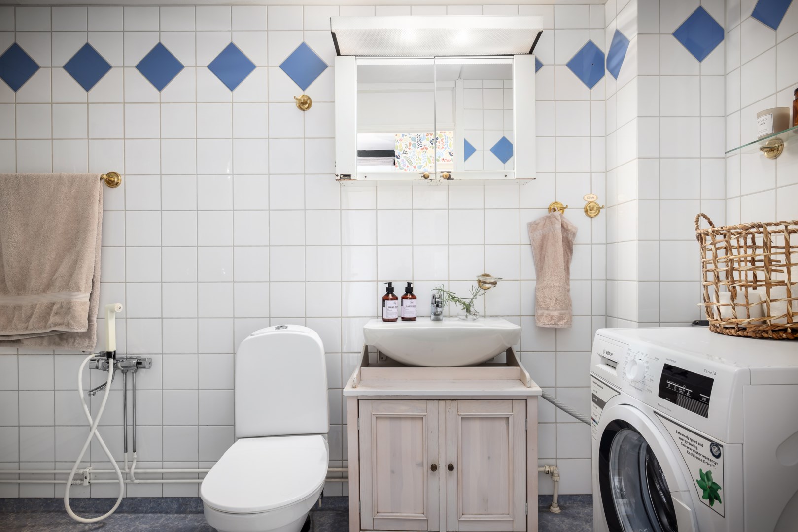 Bostadsbild från Storholmsvägen 54, Såld i Östra Orminge, Nacka