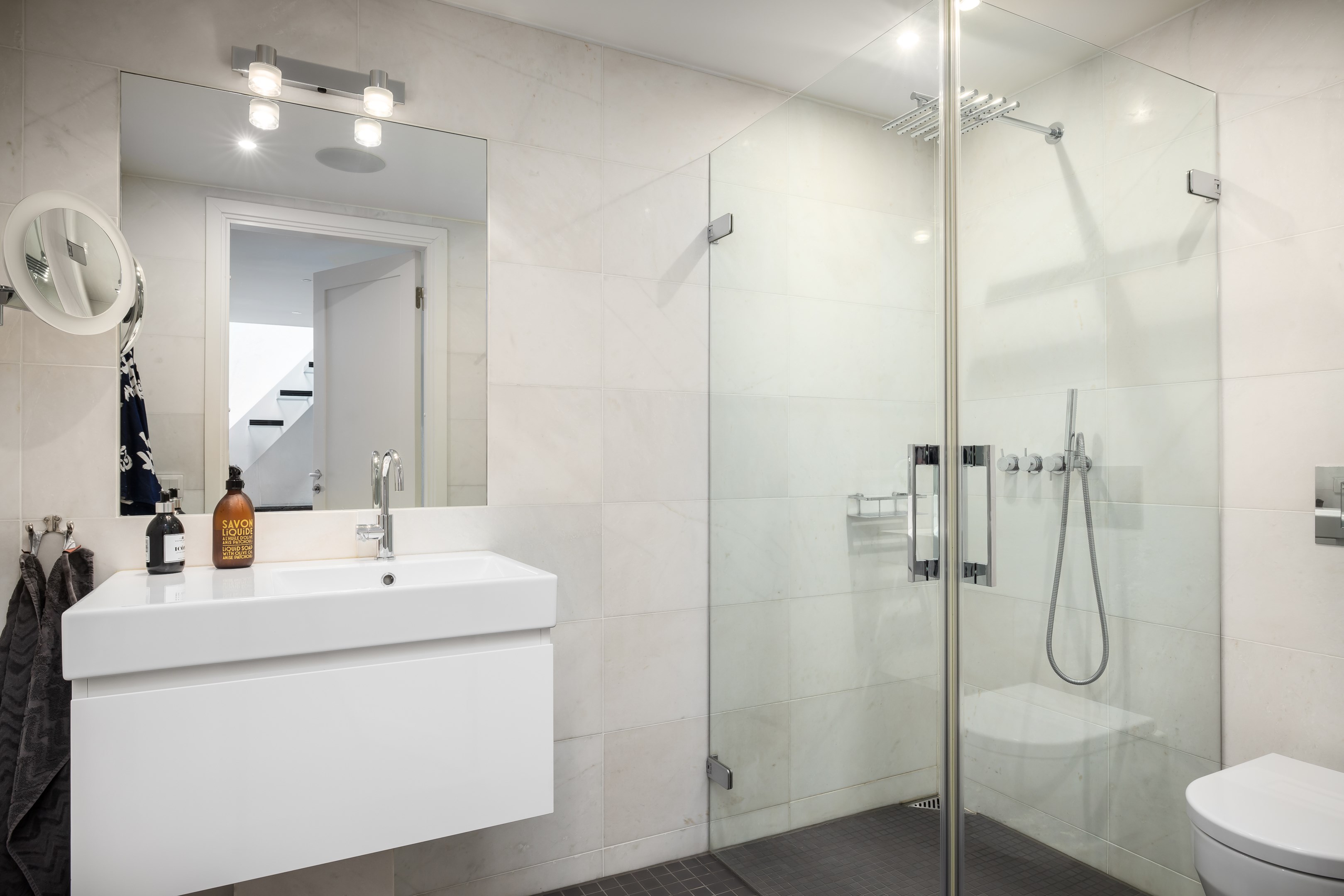 Bostadsbild från Kungsgatan 77, Såld i Kungsholmen - Rådhuset, Stockholm