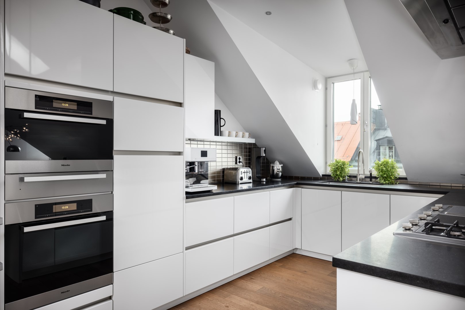 Bostadsbild från Kungsgatan 77, Såld i Kungsholmen - Rådhuset, Stockholm