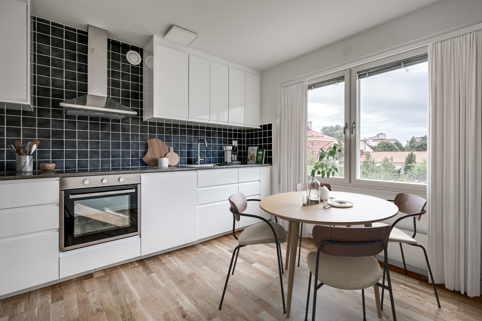 Bostadsbild från Landåvägen 45, 2tr, Såld i Jarlaberg, Nacka