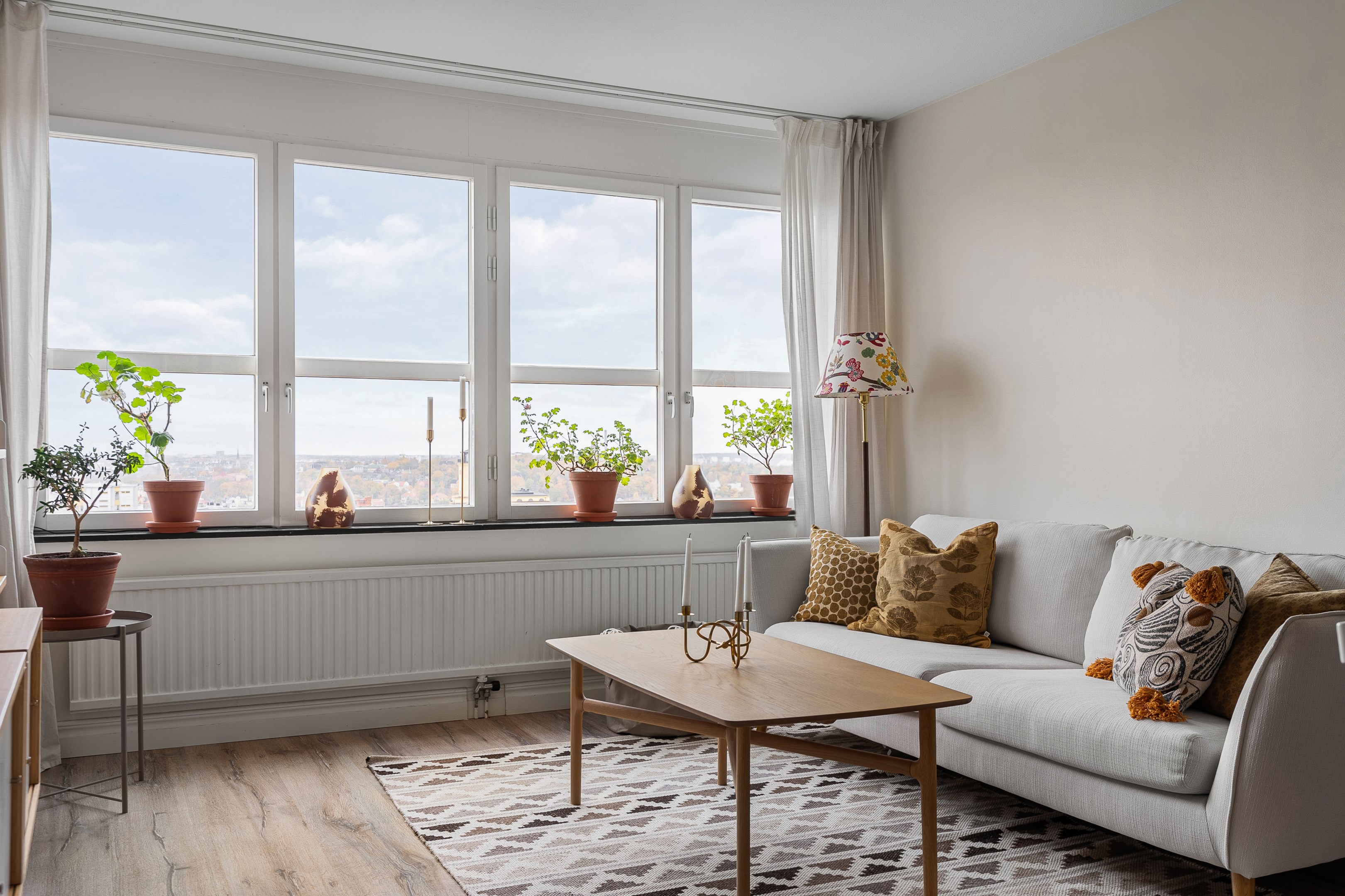 Bostadsbild från Henriksdalsringen 41, Såld i Henriksdalsberget, Nacka