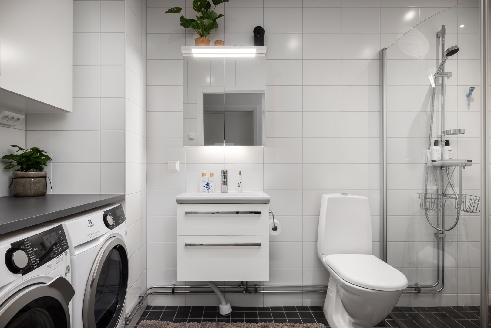 Bostadsbild från Tollare Kaj 4, 4 tr, Såld i Tollare, Nacka