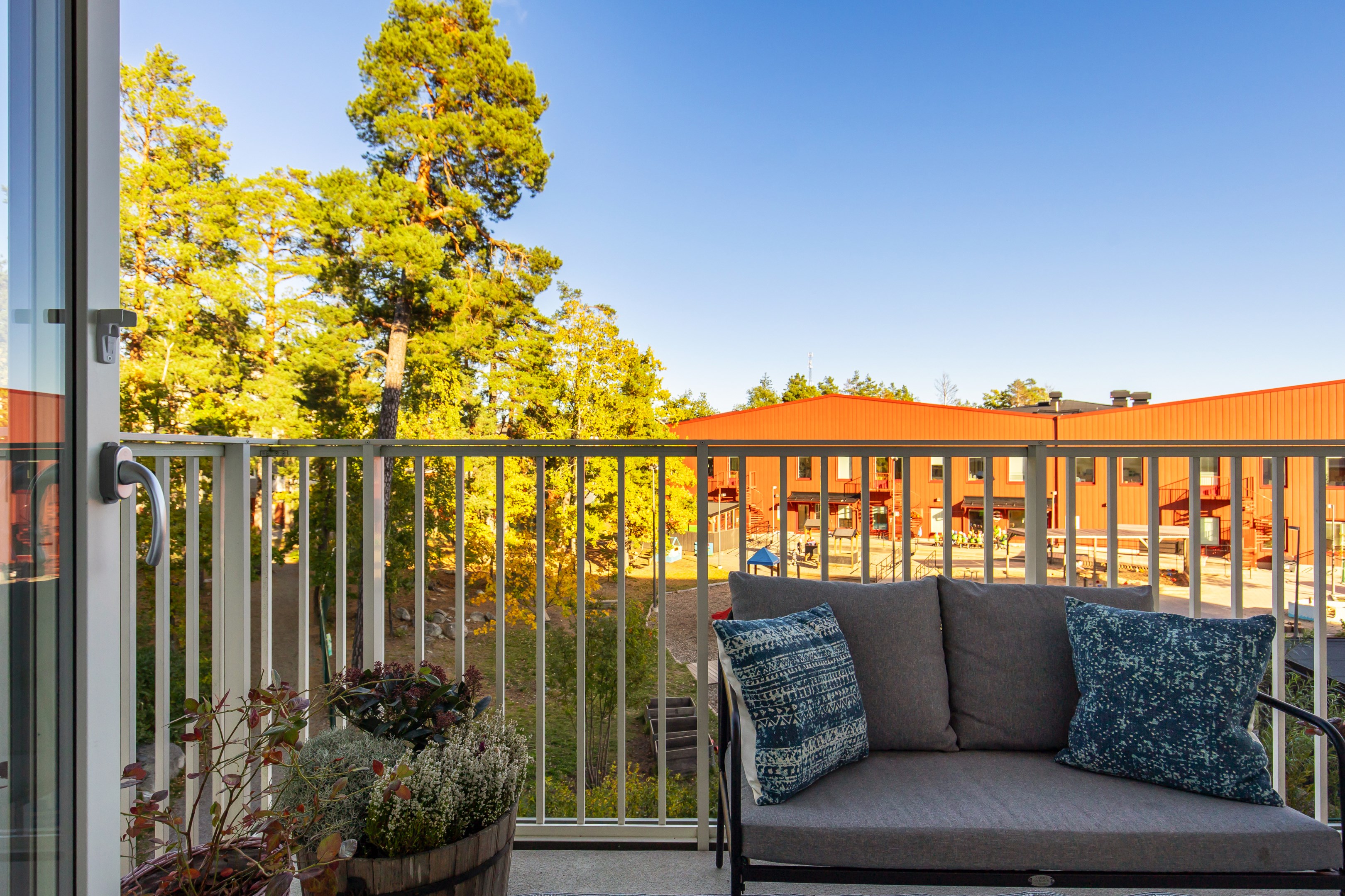 Bostadsbild från Hedenströms väg 13, 3 tr, Såld i Tollare, Nacka