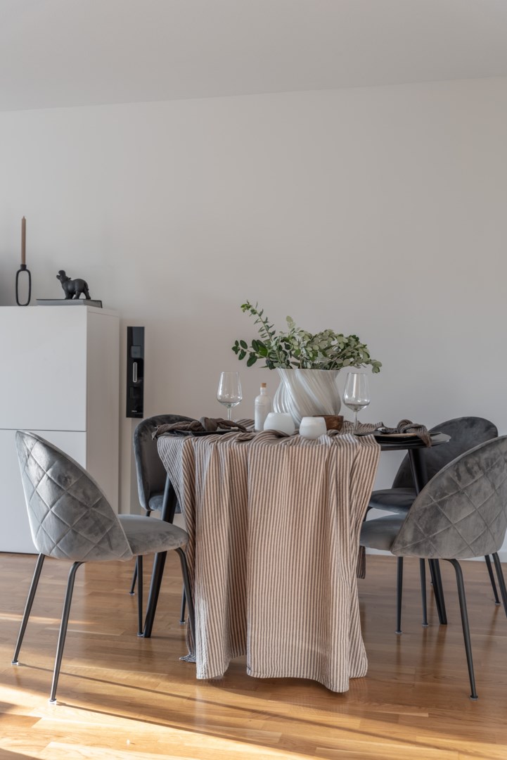 Bostadsbild från Gunnilbogatan 6C, Såld i Malmaberg, Västerås