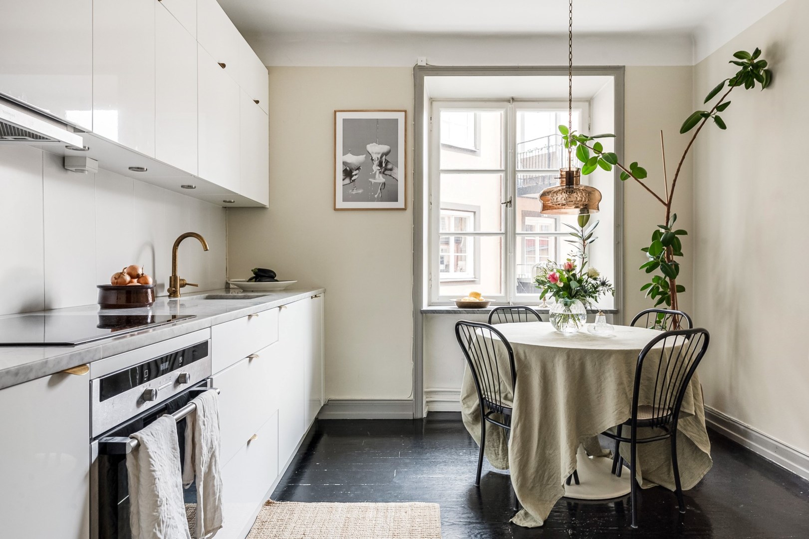 Bostadsbild från Torsgatan 27, 2tr, Såld i Vasastan - Atlas, Stockholm