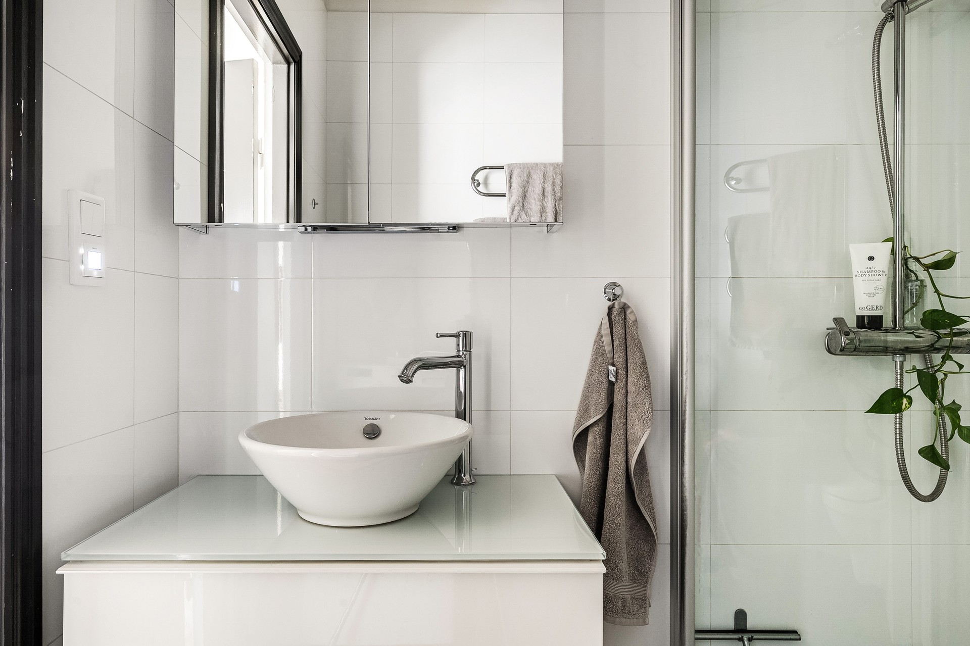 Bostadsbild från Torsgatan 27, 2tr, Såld i Vasastan - Atlas, Stockholm