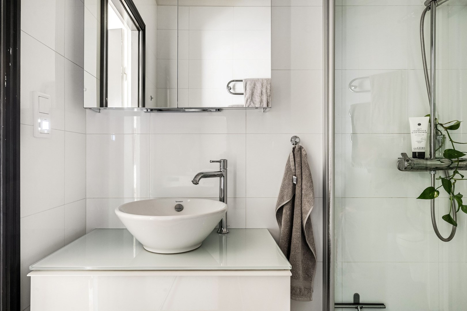 Bostadsbild från Torsgatan 27, 2tr, Såld i Vasastan - Atlas, Stockholm