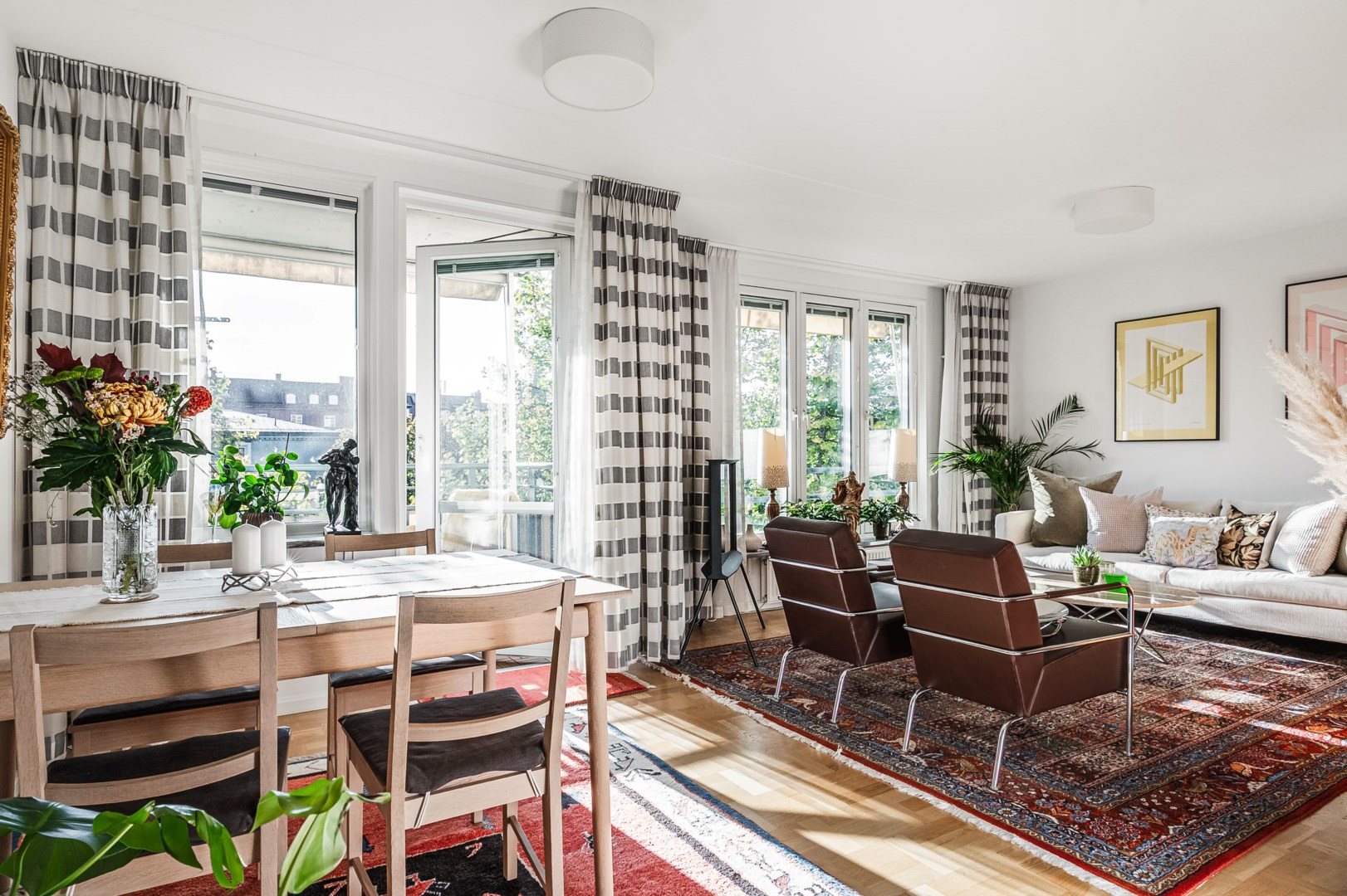 Bostadsbild från Birger Jarlsgatan 74, 5 tr, Såld i Vasastan/Östermalm, Stockholm