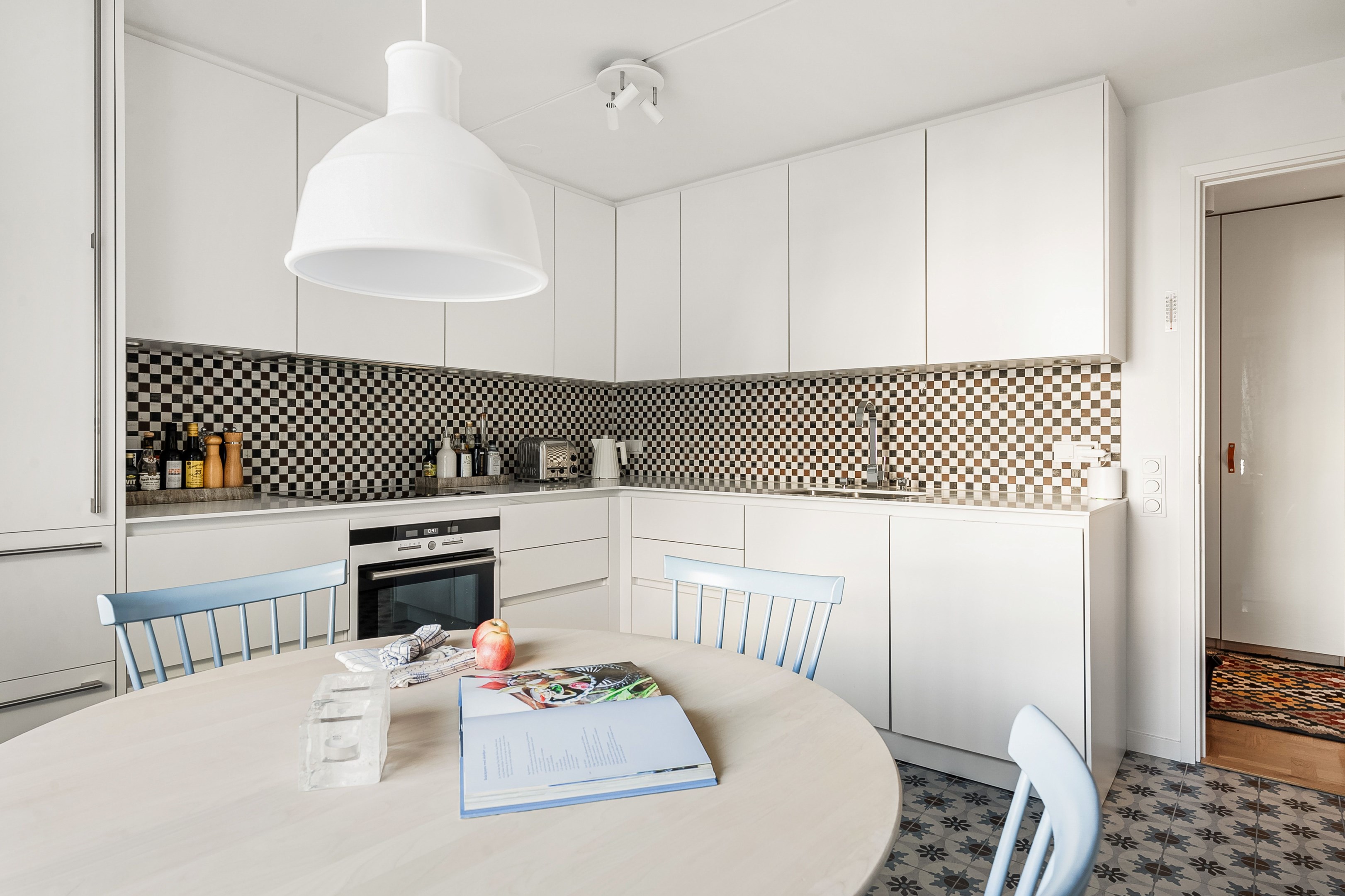 Bostadsbild från Birger Jarlsgatan 74, 5 tr, Såld i Vasastan/Östermalm, Stockholm