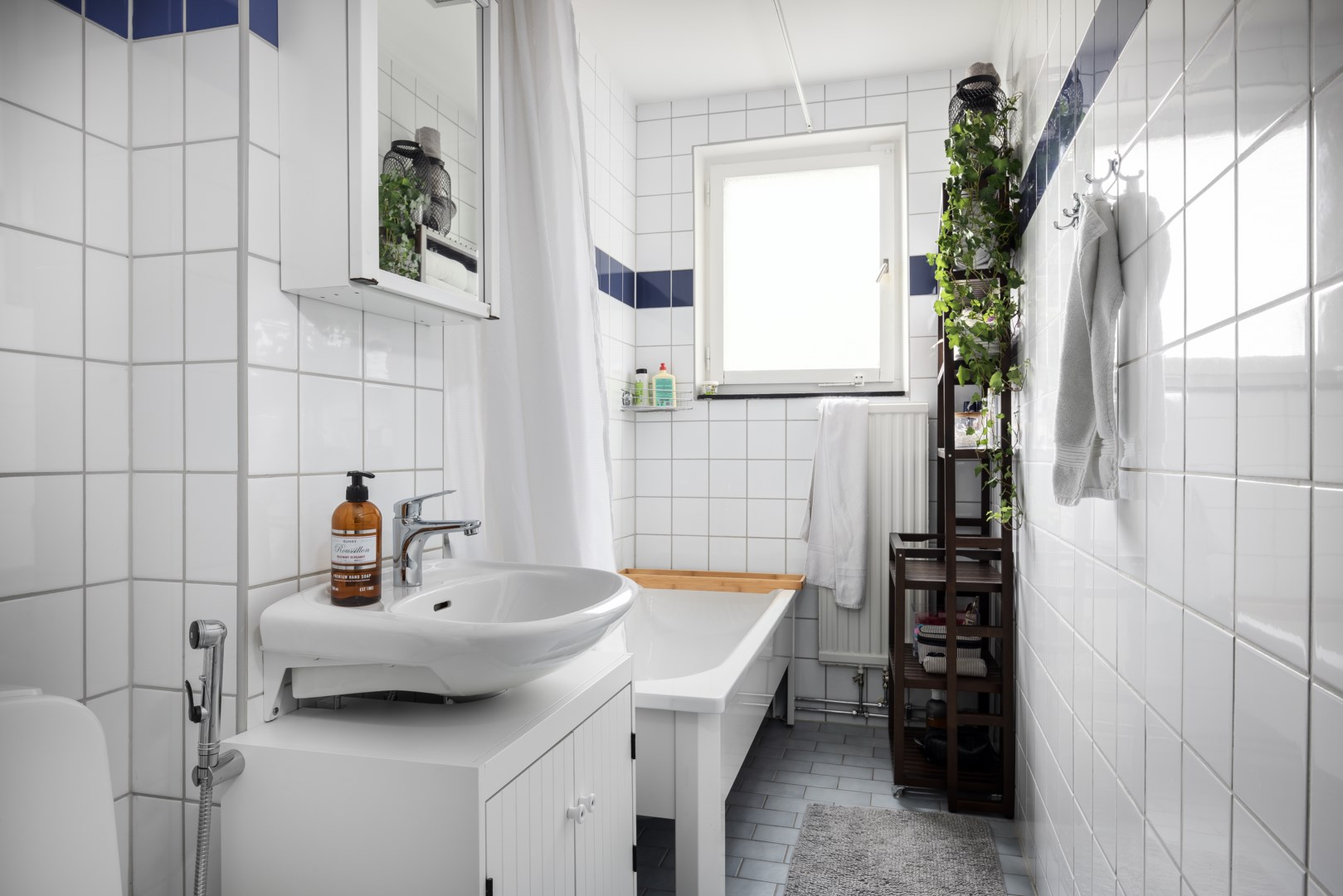 Bostadsbild från Edövägen 16B, Såld i Västra Orminge, Nacka