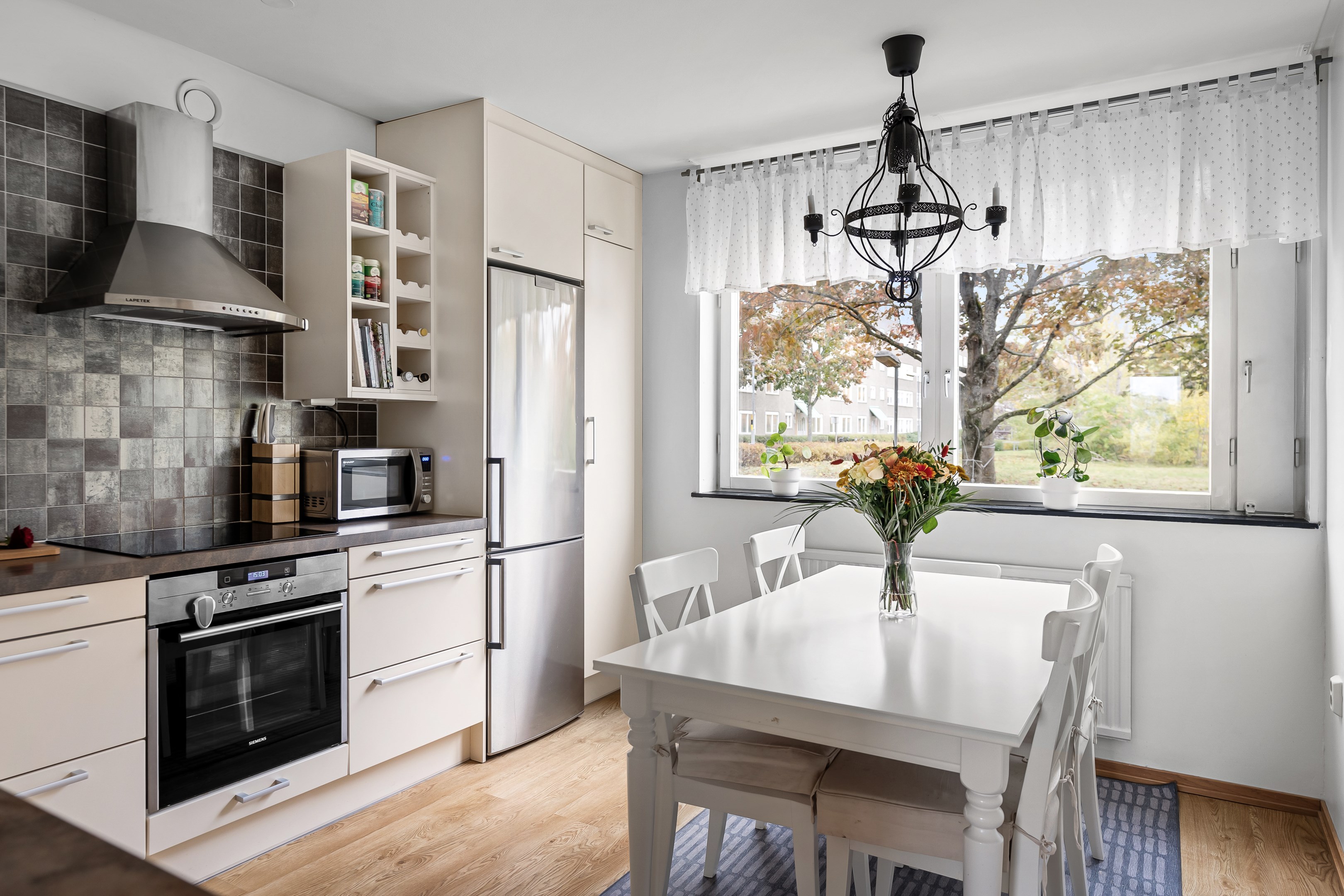 Bostadsbild från Henriksdalsringen 63, Såld i Henriksdalsberget, Nacka