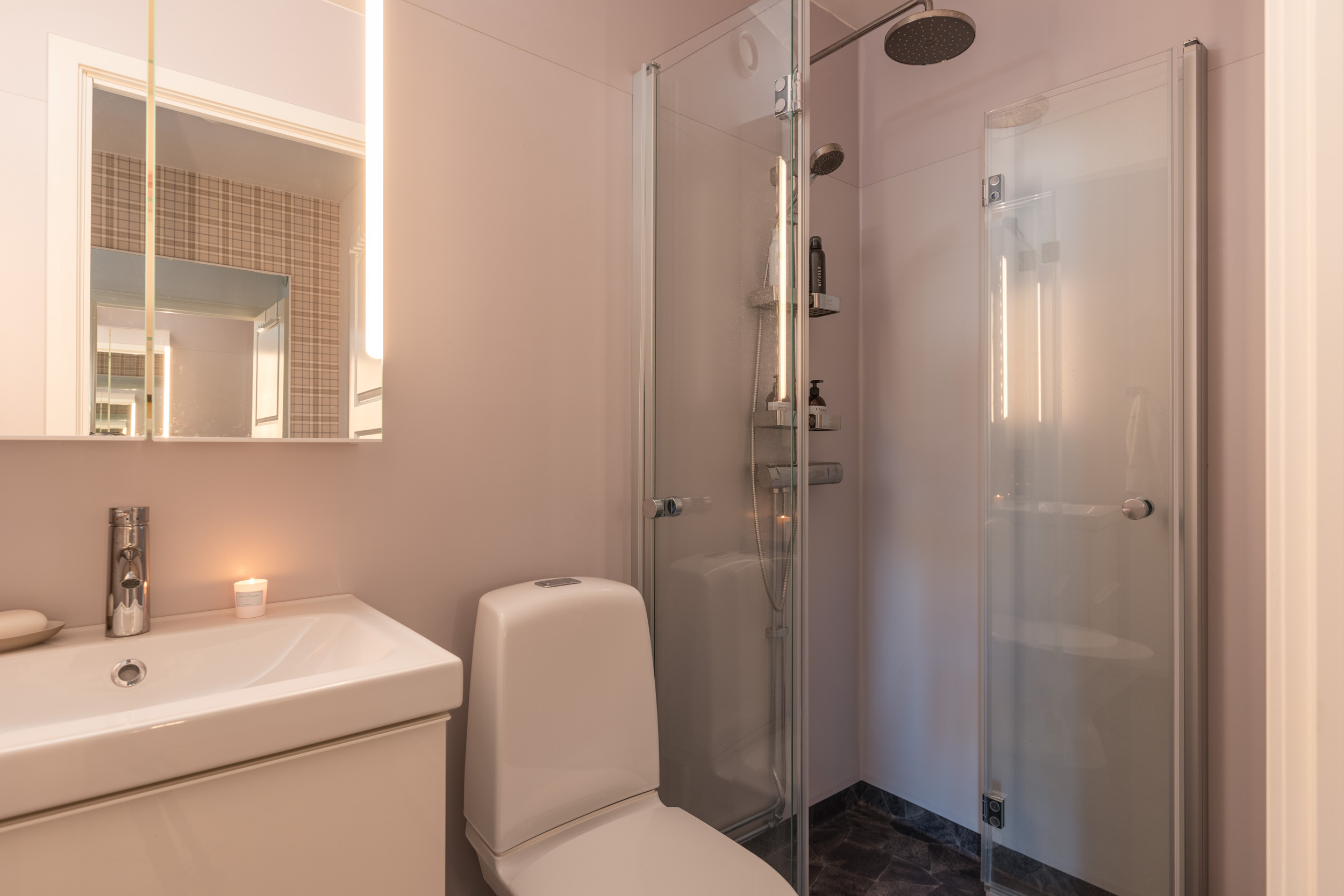 Bostadsbild från Smältverksgatan 154, Såld i Bäckby, Västerås