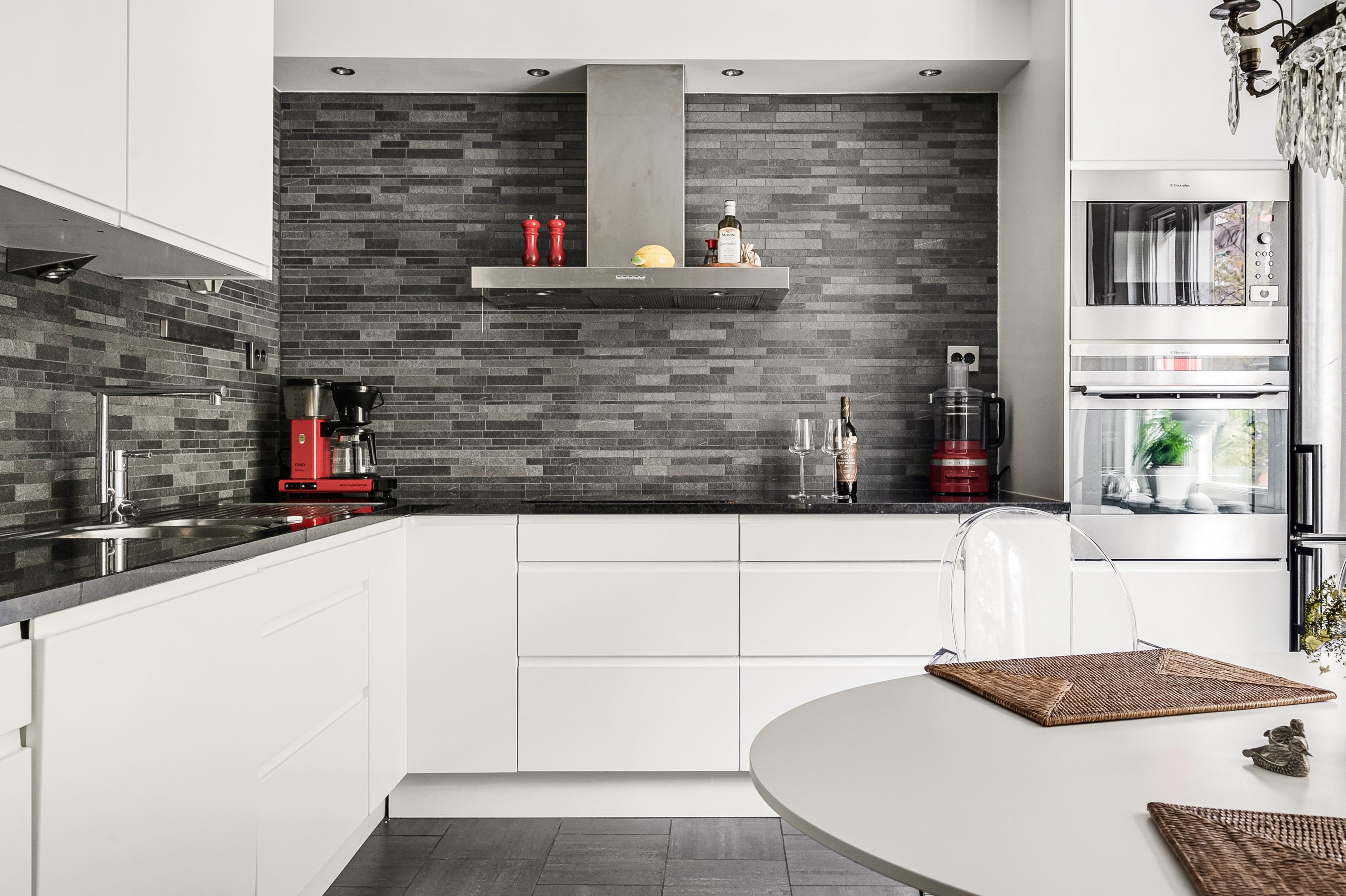 Bostadsbild från Karlavägen 4, Såld i Östermalm - Lärkstan, Stockholm