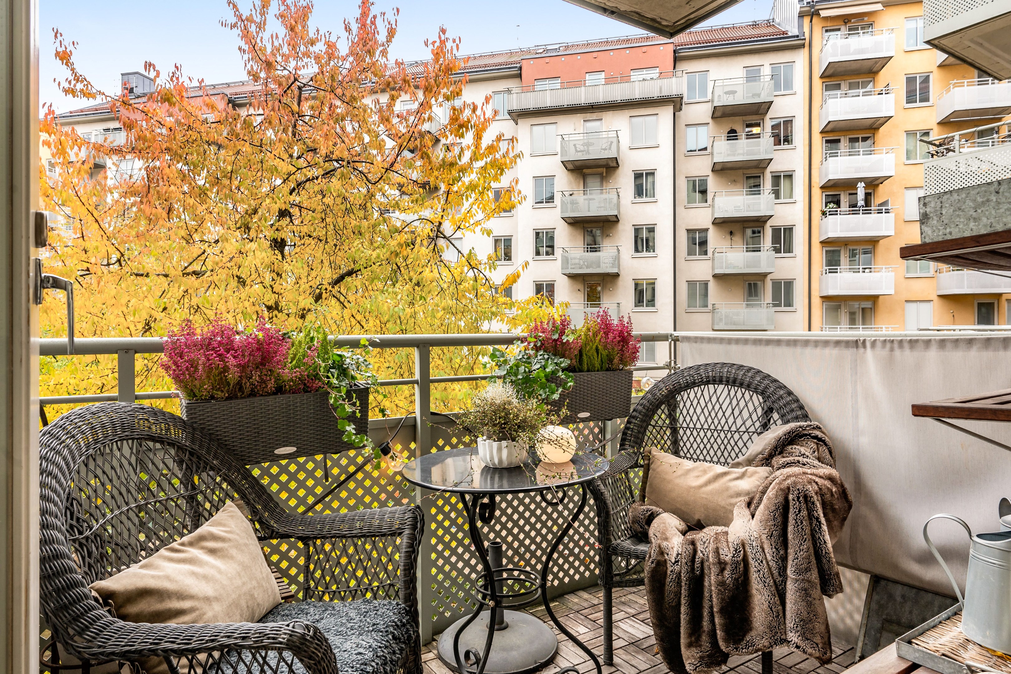 Bostadsbild från Karlavägen 4, Såld i Östermalm - Lärkstan, Stockholm