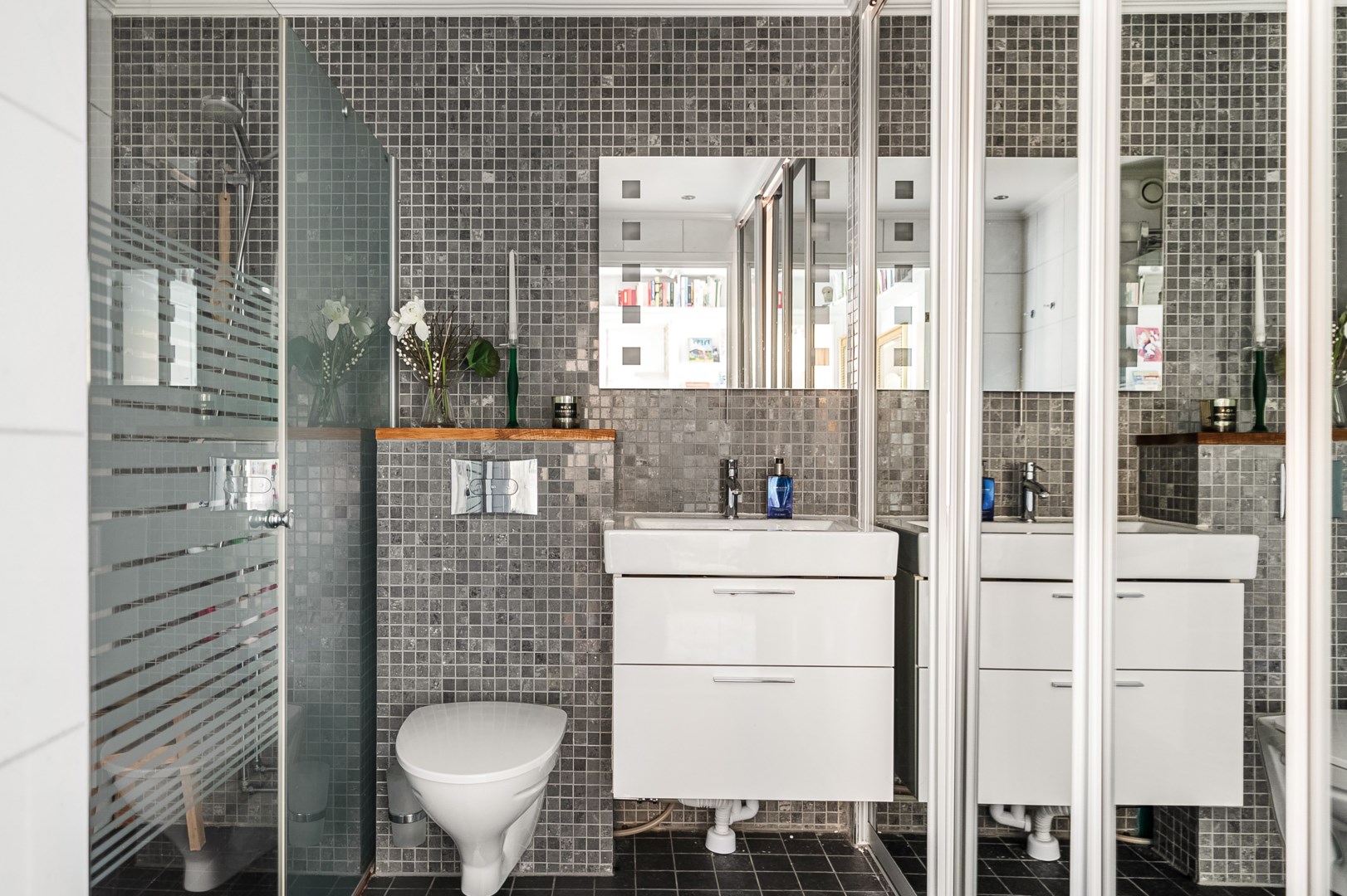 Bostadsbild från Karlavägen 4, Såld i Östermalm - Lärkstan, Stockholm