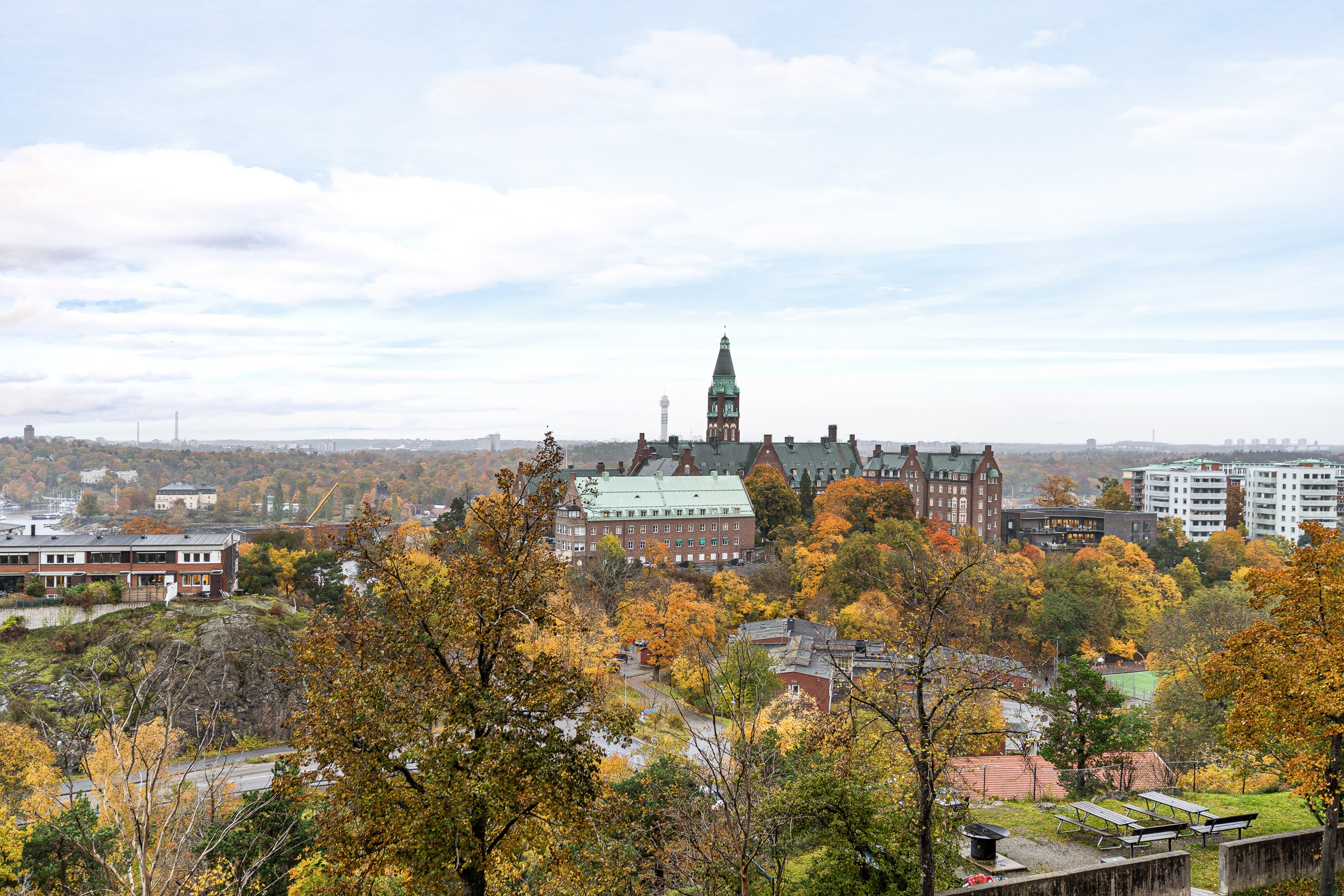 Bostadsbild från Henriksdalsringen 13, Såld i Henriksdalsberget, Nacka