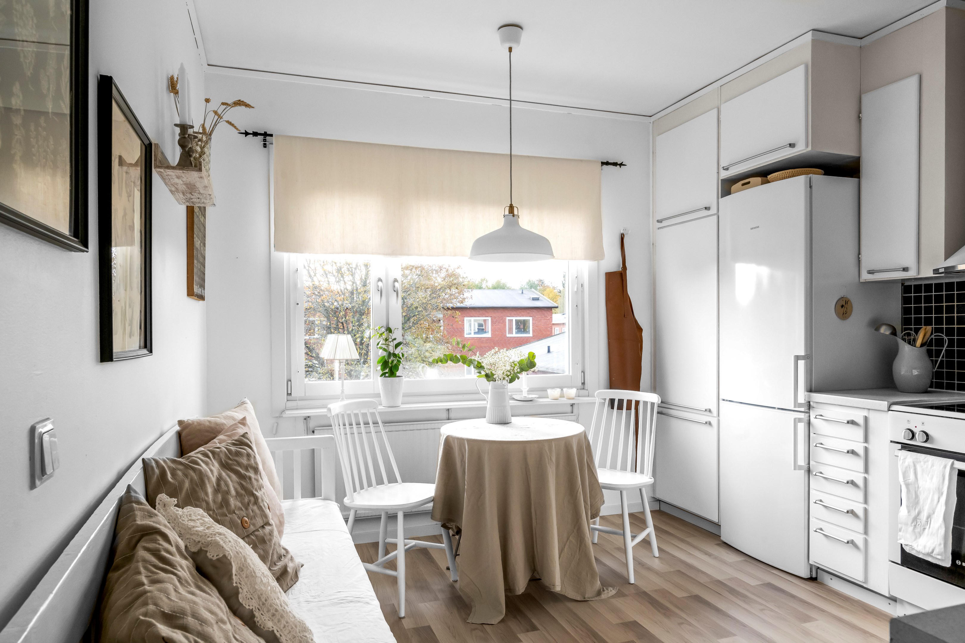 Bostadsbild från Körvelgatan 23B, Såld i Årsta, Uppsala