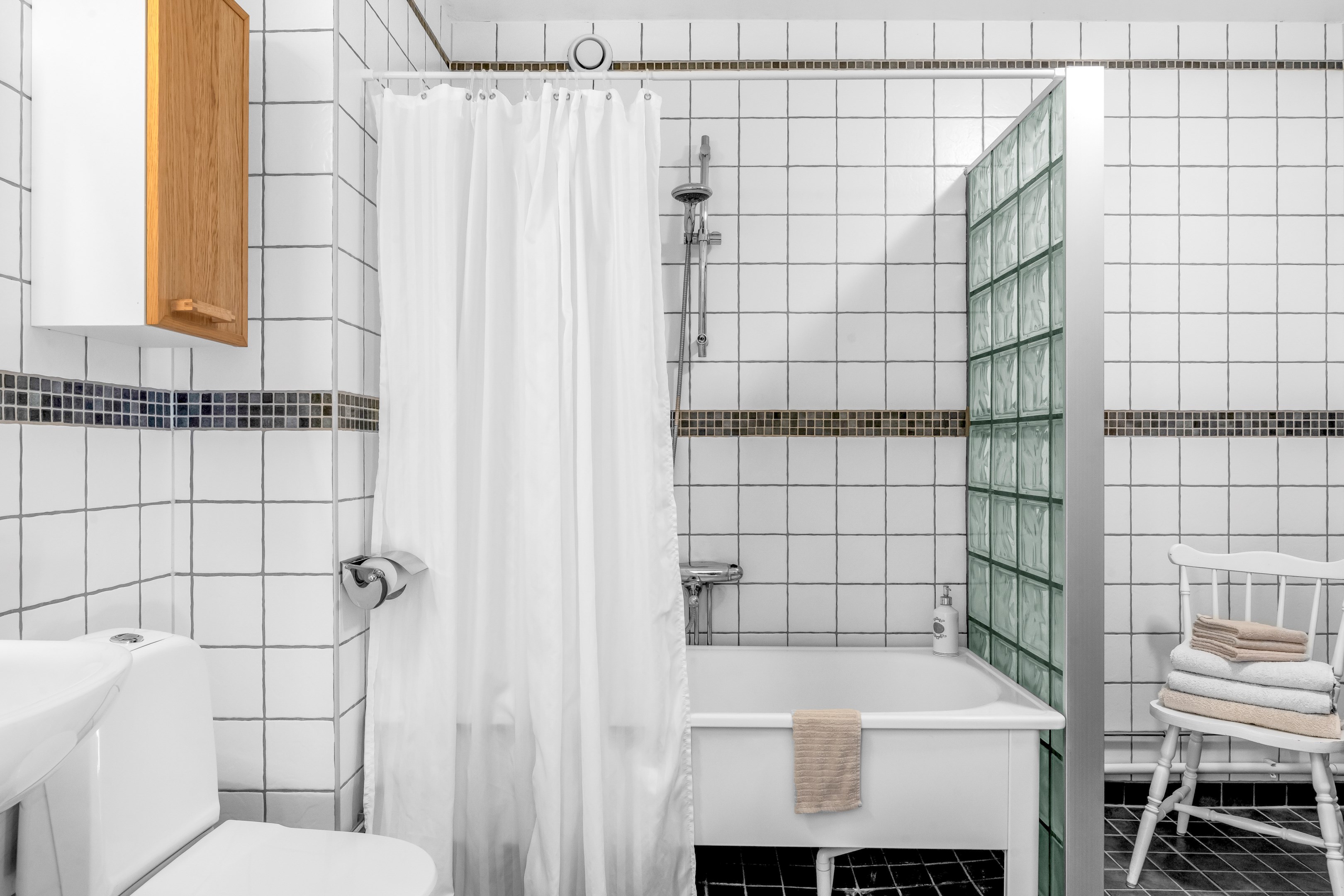 Bostadsbild från Körvelgatan 23B, Såld i Årsta, Uppsala