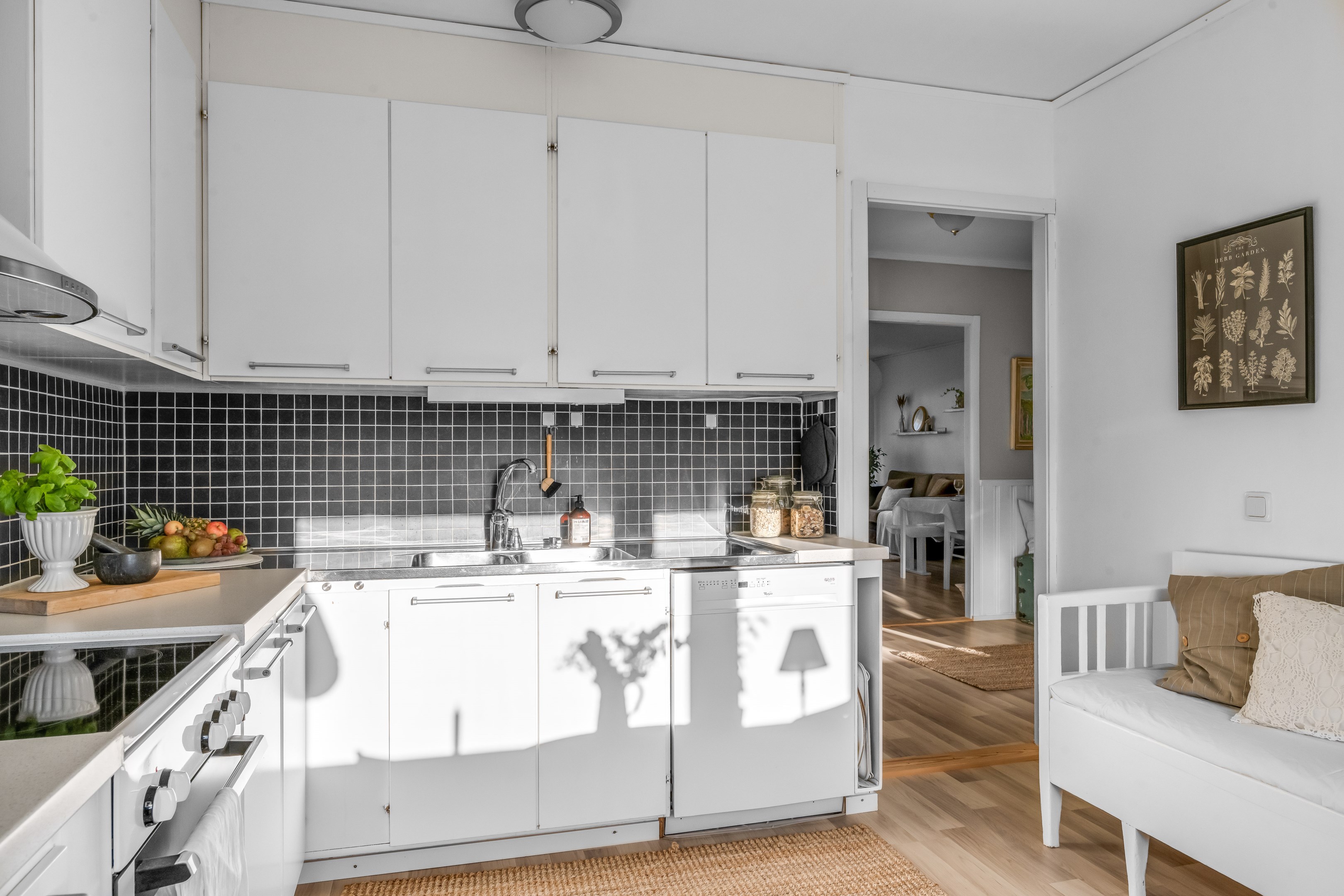 Bostadsbild från Körvelgatan 23B, Såld i Årsta, Uppsala