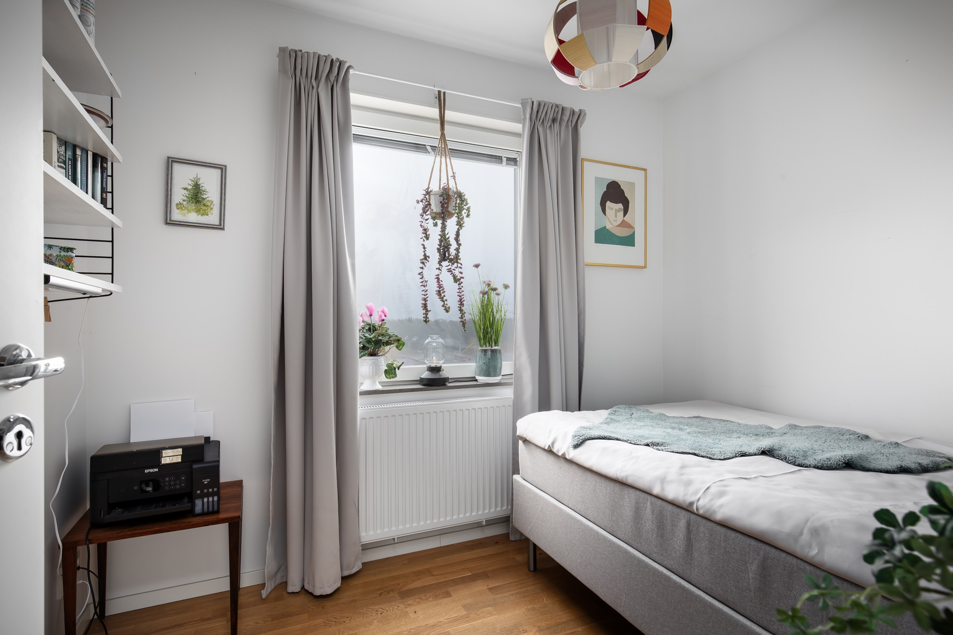 Sovrum 2 återfinns vägg i vägg