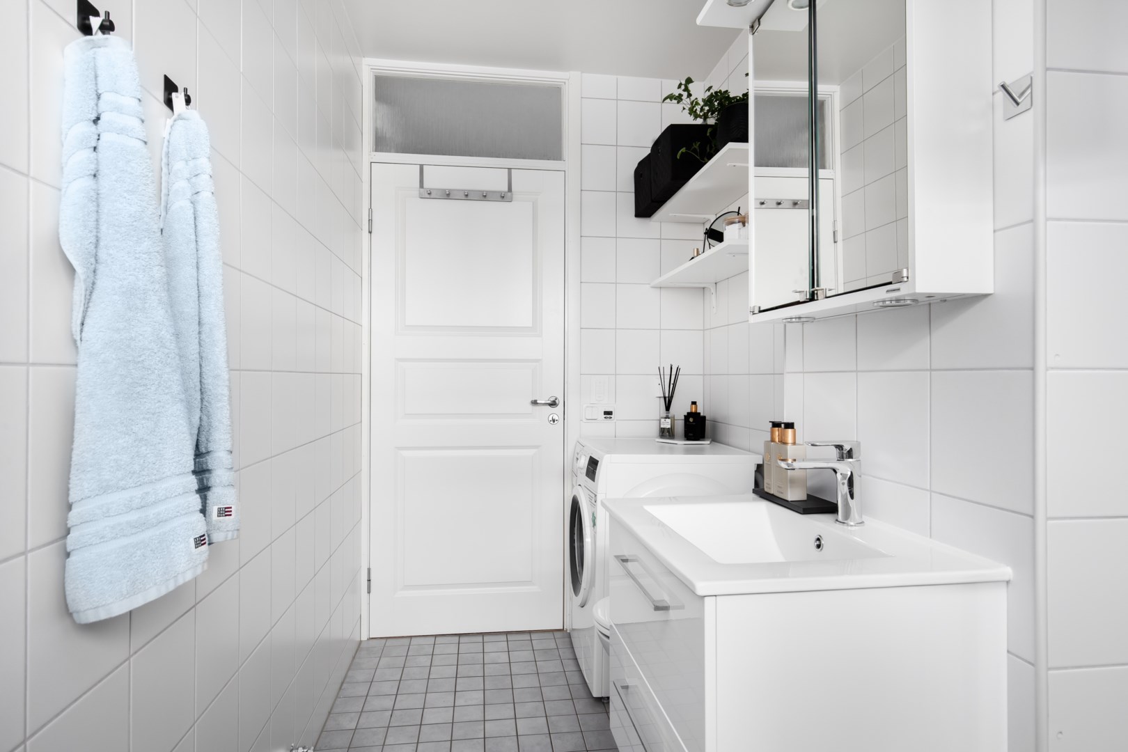 Bostadsbild från Ljuskärrsvägen 63, 2tr, Såld i Ljuskärrsberget - Saltsjöbaden, Nacka