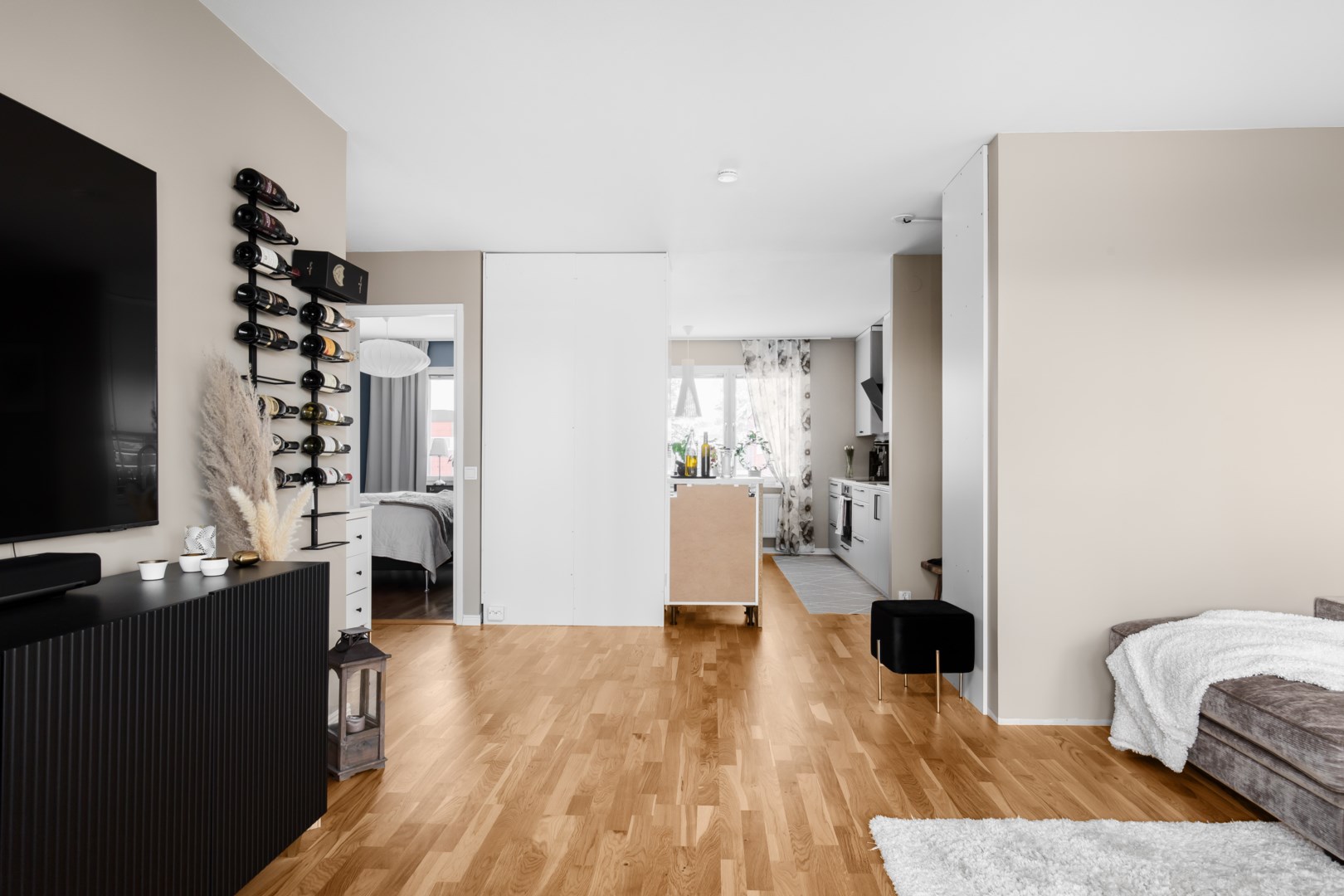 Bostadsbild från Ljuskärrsvägen 63, 2tr, Såld i Ljuskärrsberget - Saltsjöbaden, Nacka