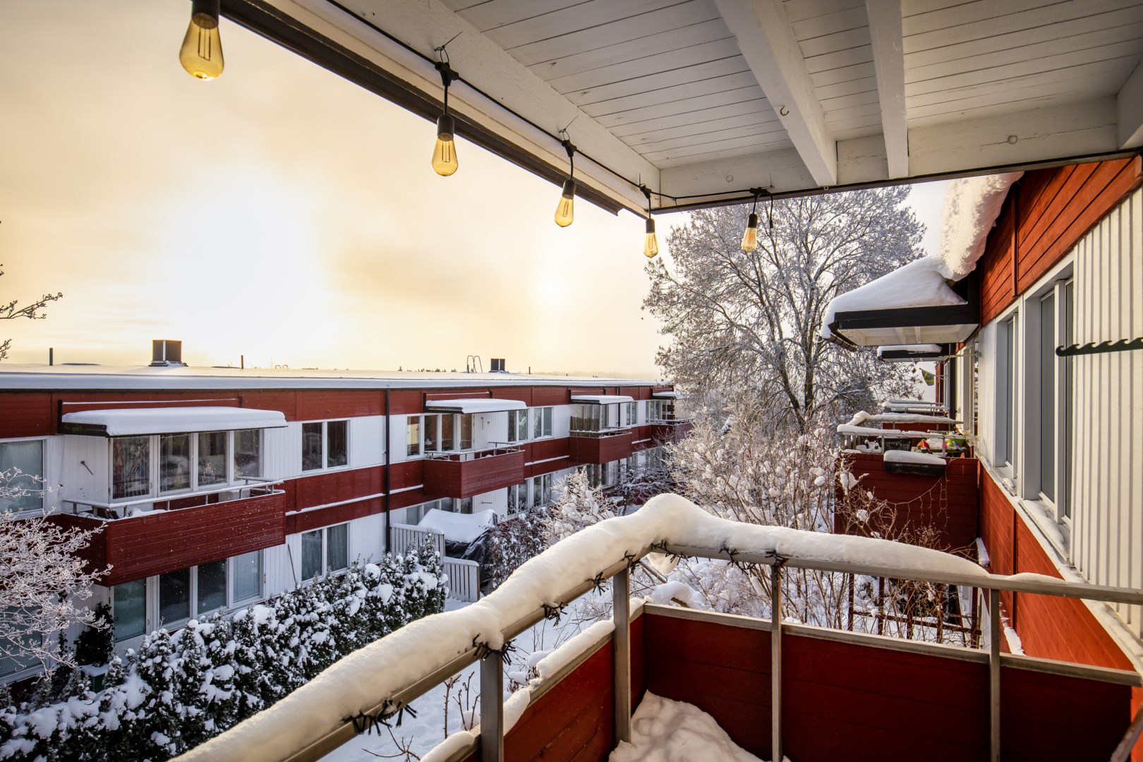 Bostadsbild från Ljuskärrsvägen 63, 2tr, Såld i Ljuskärrsberget - Saltsjöbaden, Nacka