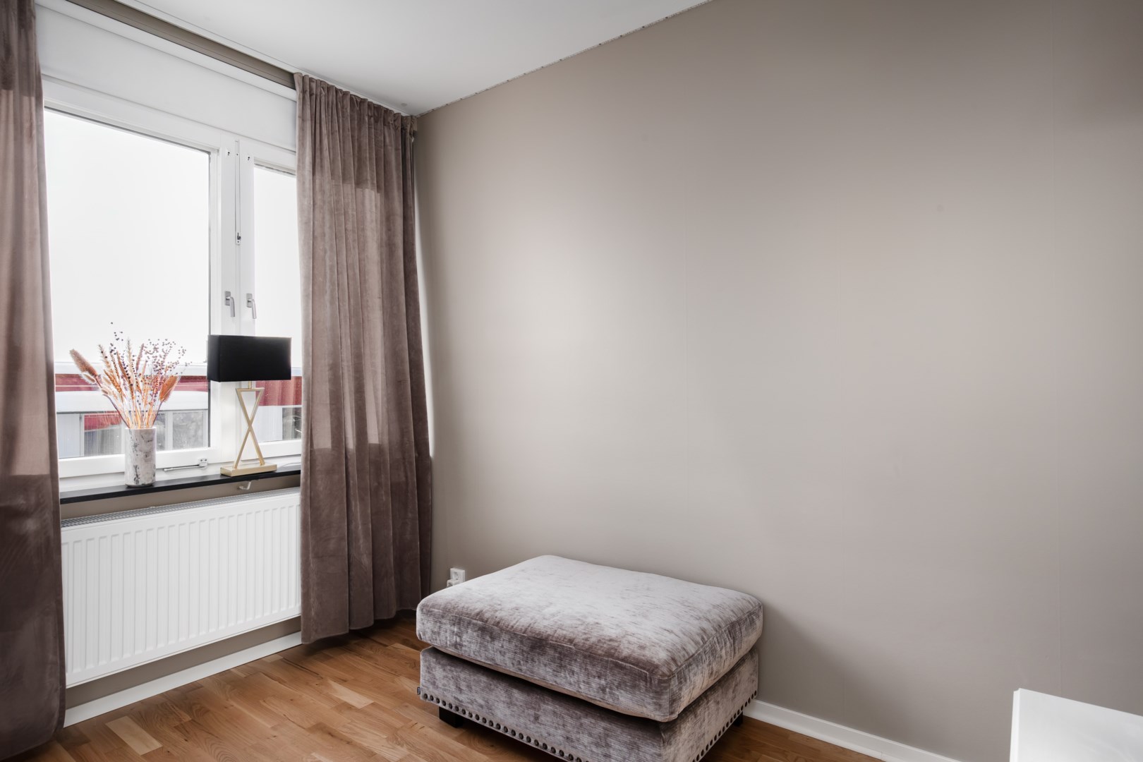 Bostadsbild från Ljuskärrsvägen 63, 2tr, Såld i Ljuskärrsberget - Saltsjöbaden, Nacka