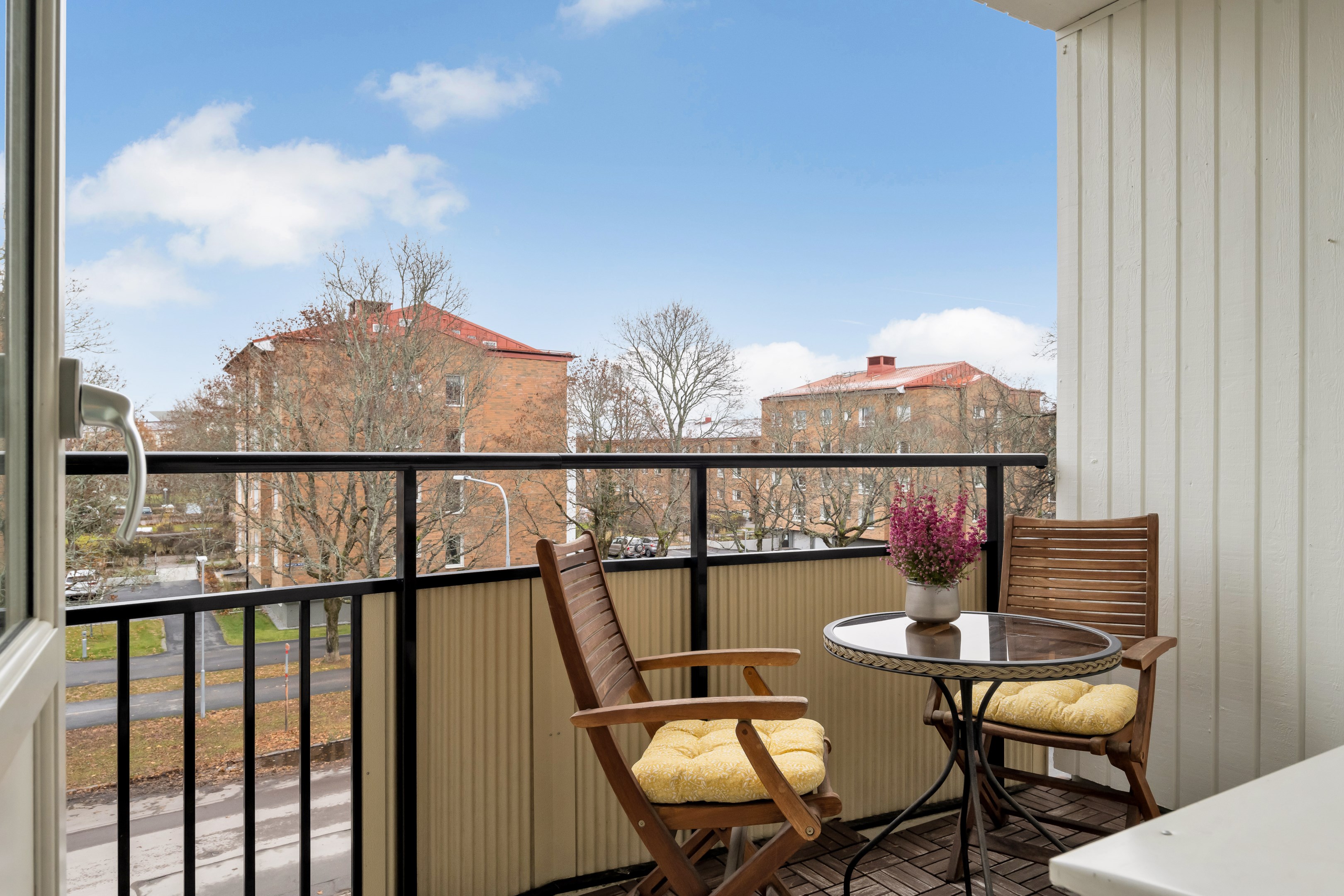 Bostadsbild från Apelgatan 16, Såld i Salabacke, Uppsala