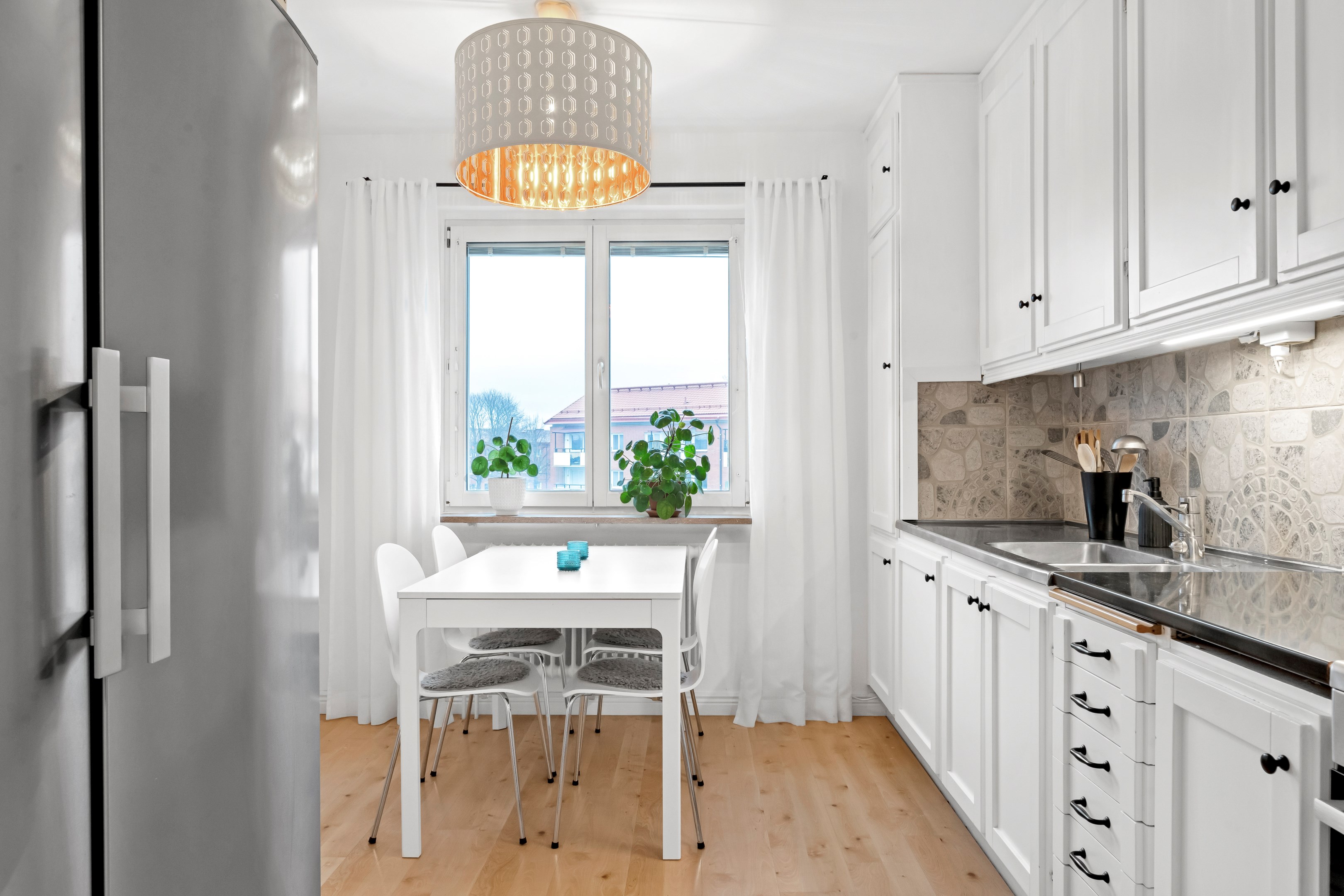 Bostadsbild från Apelgatan 16, Såld i Salabacke, Uppsala