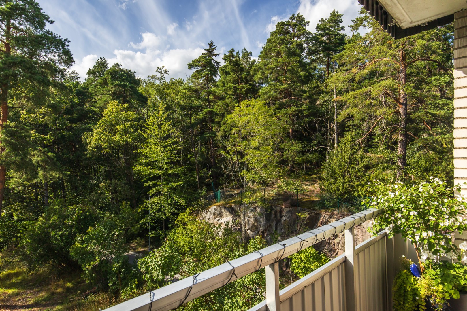 Bostadsbild från Svartkärrsvägen 28, Kommande i Igelbodaplatån - Saltsjöbaden, Nacka