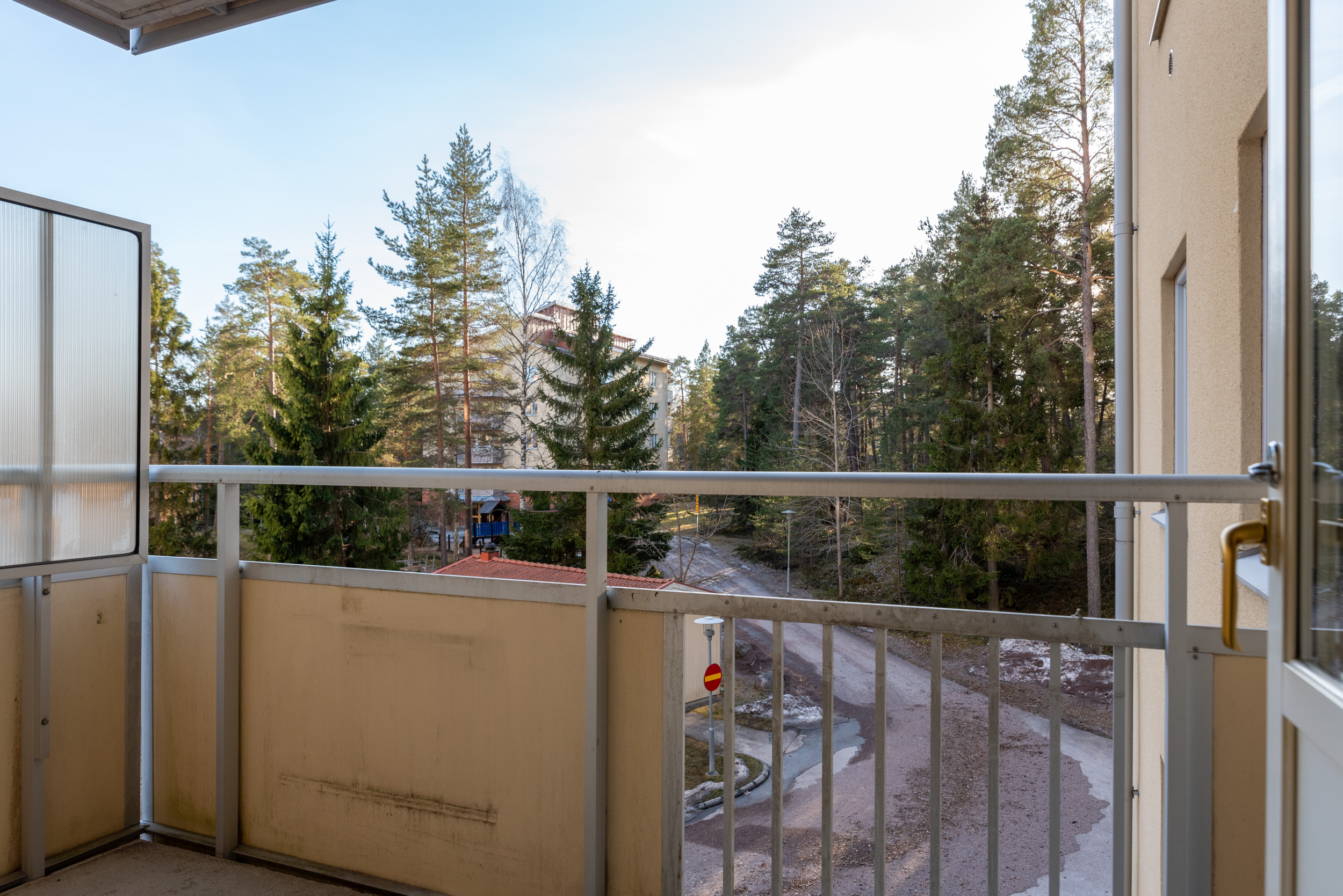 Bostadsbild från Skogsduvevägen 9, Såld i Råby, Västerås