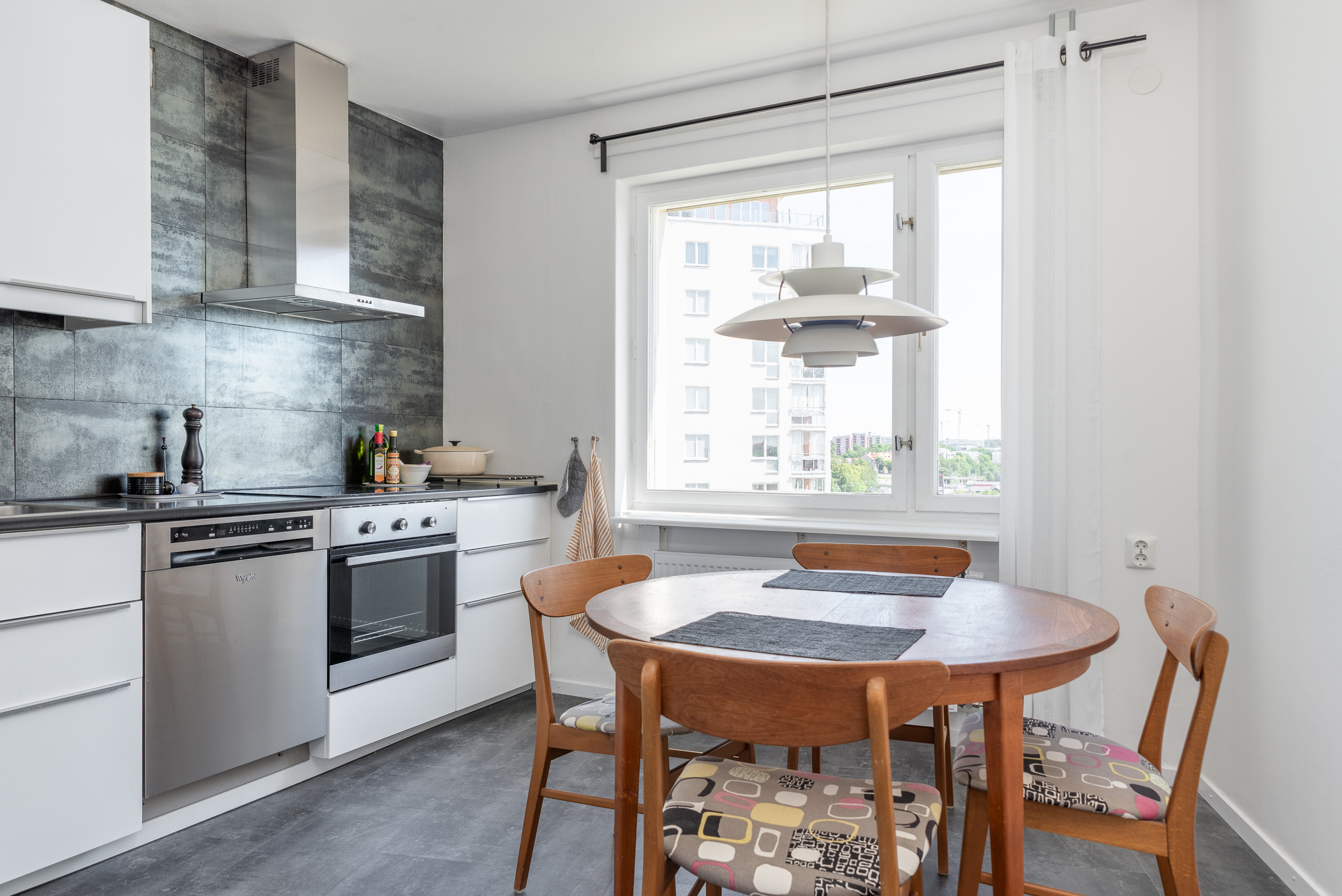 Bostadsbild från Lovisebergsvägen 12, Såld i Karlsdal, Västerås