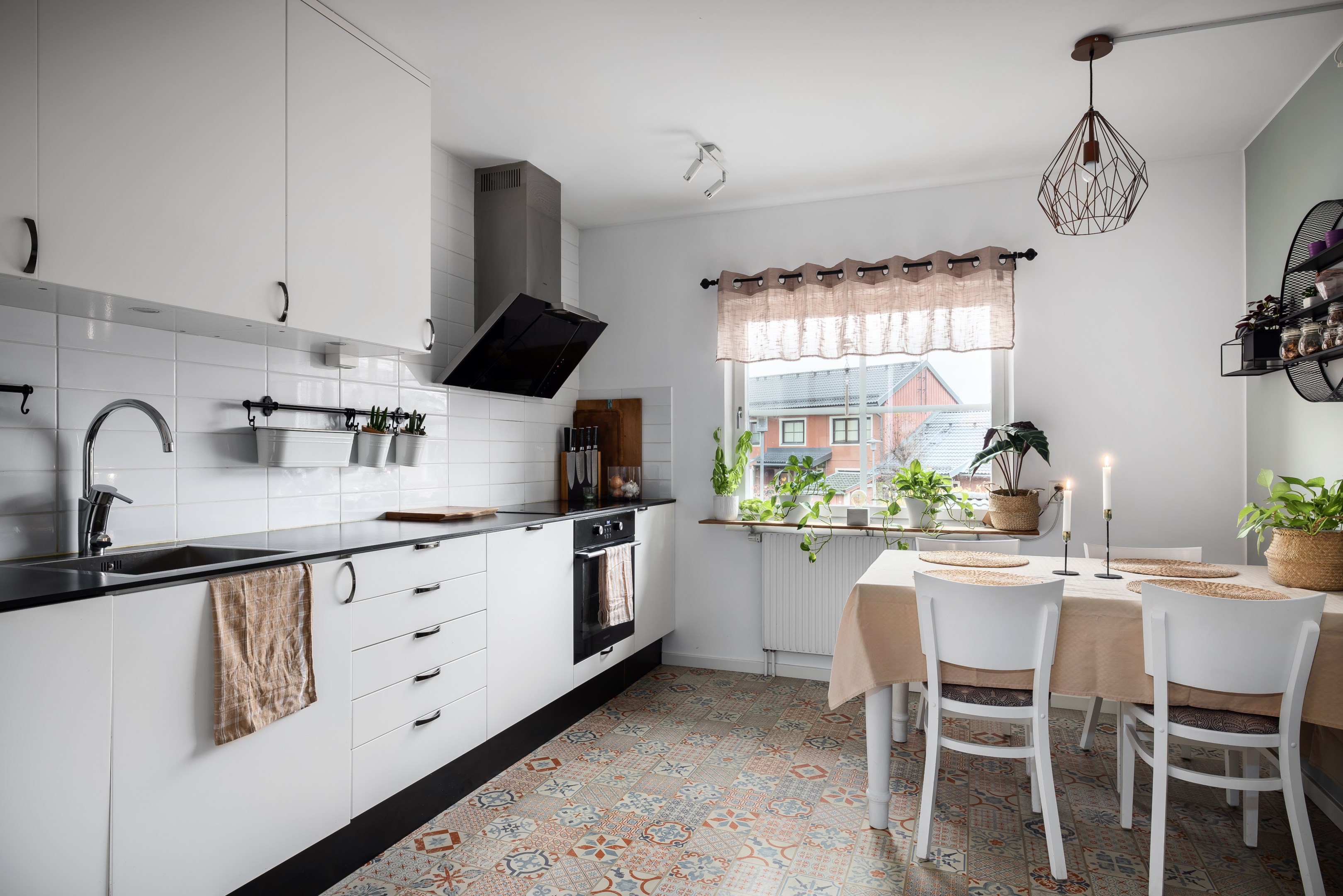 Bostadsbild från Norrholmsvägen 190, Såld i Östra Orminge, Nacka