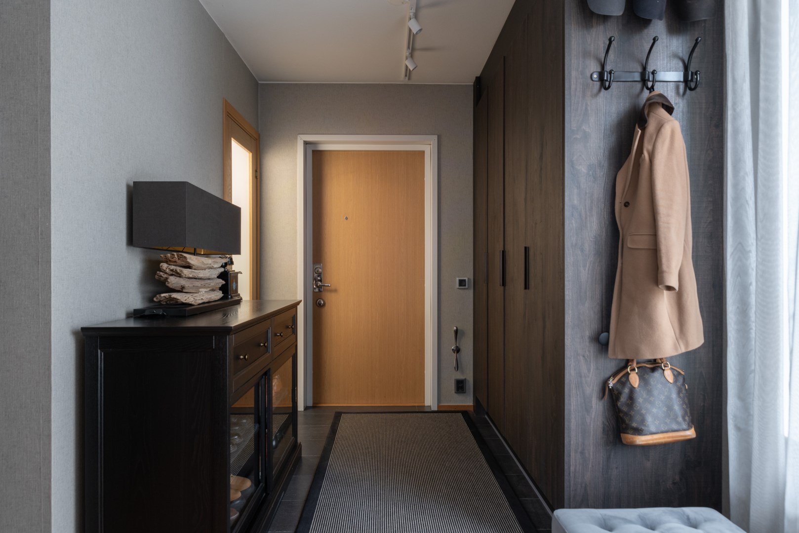 Bostadsbild från Fyrbåksvägen 4, Såld i Lillåudden, Västerås