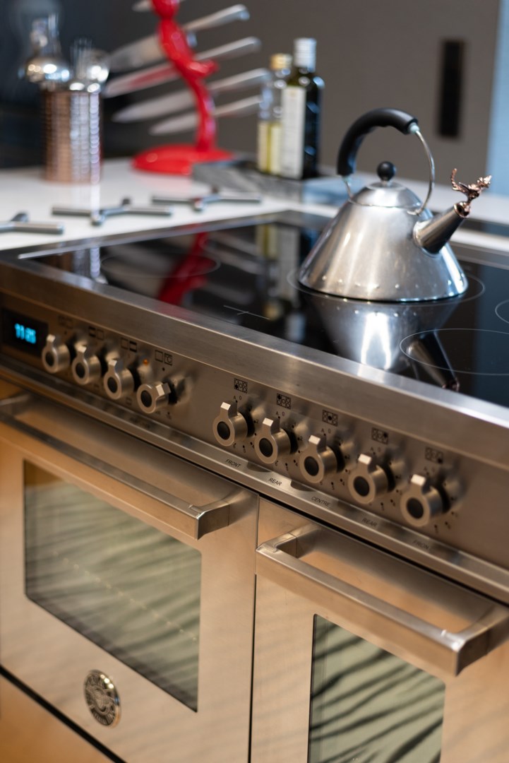 Bostadsbild från Fyrbåksvägen 4, Såld i Lillåudden, Västerås