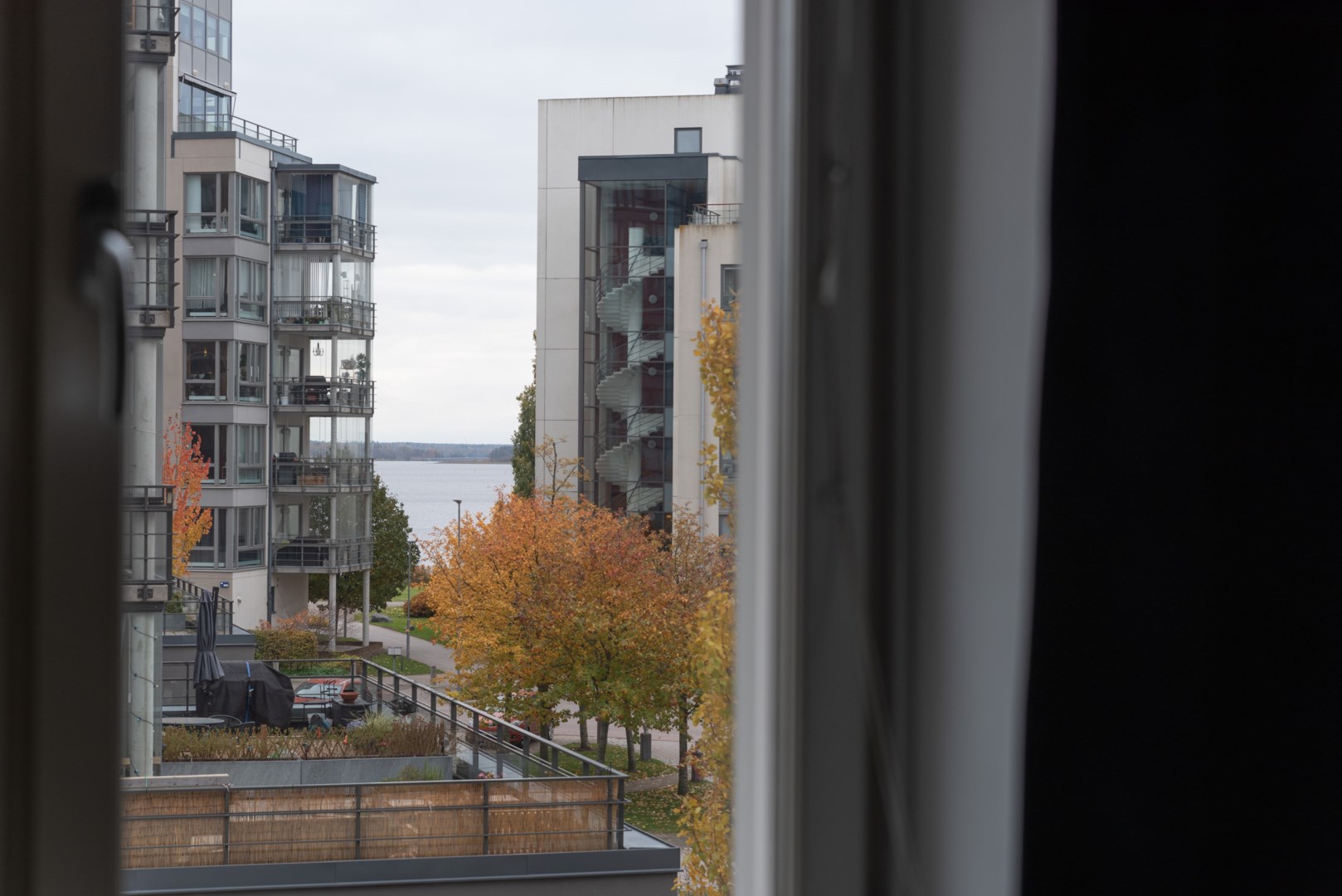 Bostadsbild från Fyrbåksvägen 4, Såld i Lillåudden, Västerås