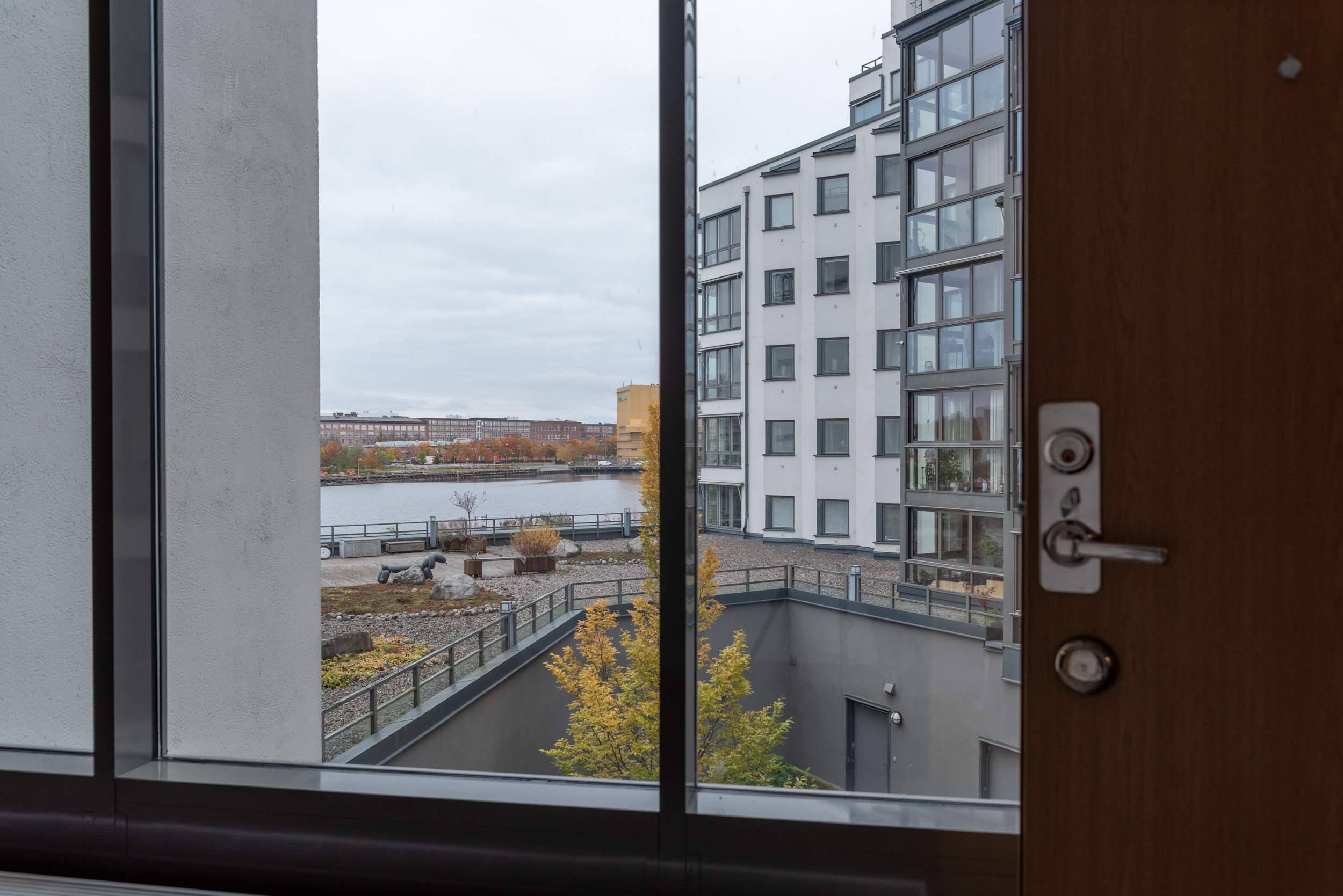 Bostadsbild från Fyrbåksvägen 4, Såld i Lillåudden, Västerås