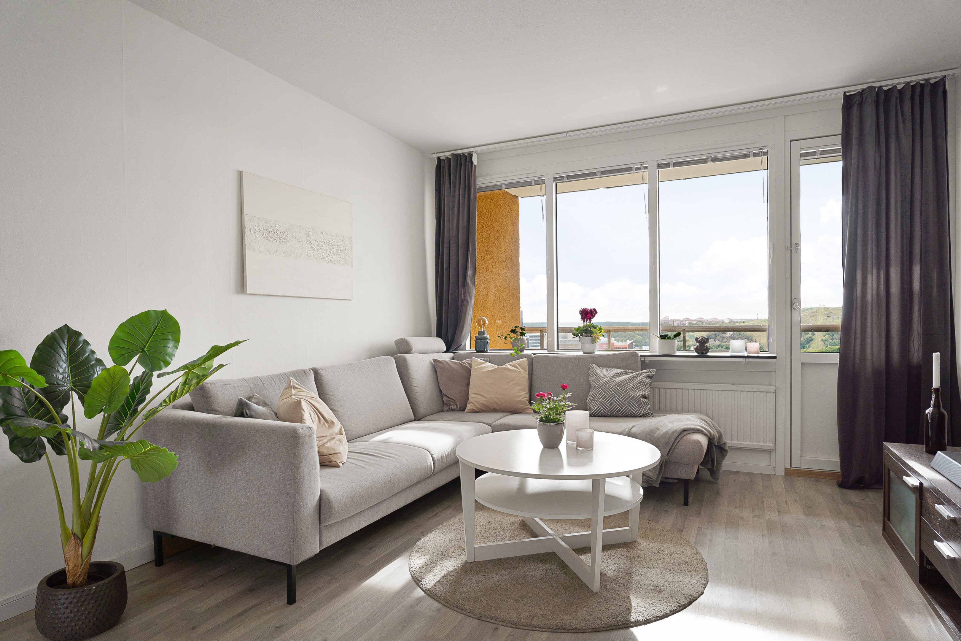 Bostadsbild från Henriksdalsringen 63, Såld i Henriksdalsberget, Nacka