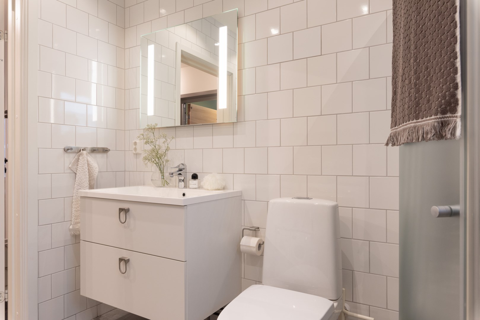 Bostadsbild från Lillåuddsallén 5, Såld i Lillåudden, Västerås