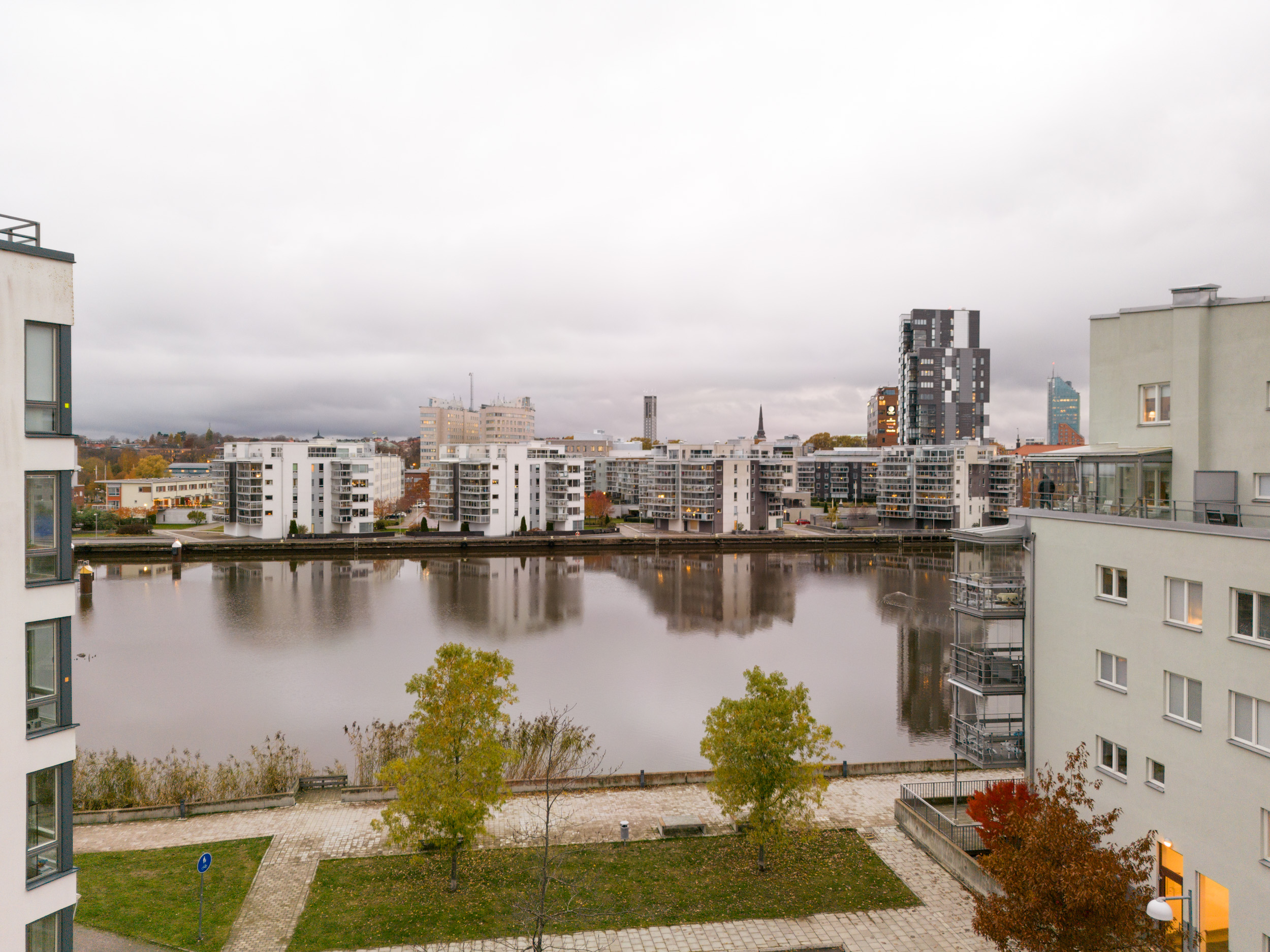 Bostadsbild från Lillåuddsallén 5, Såld i Lillåudden, Västerås