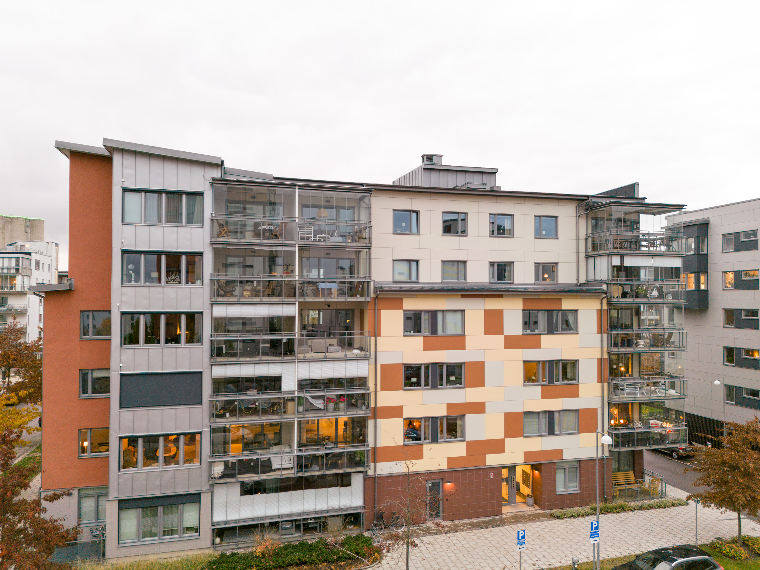 Bostadsbild från Lillåuddsallén 5, Såld i Lillåudden, Västerås