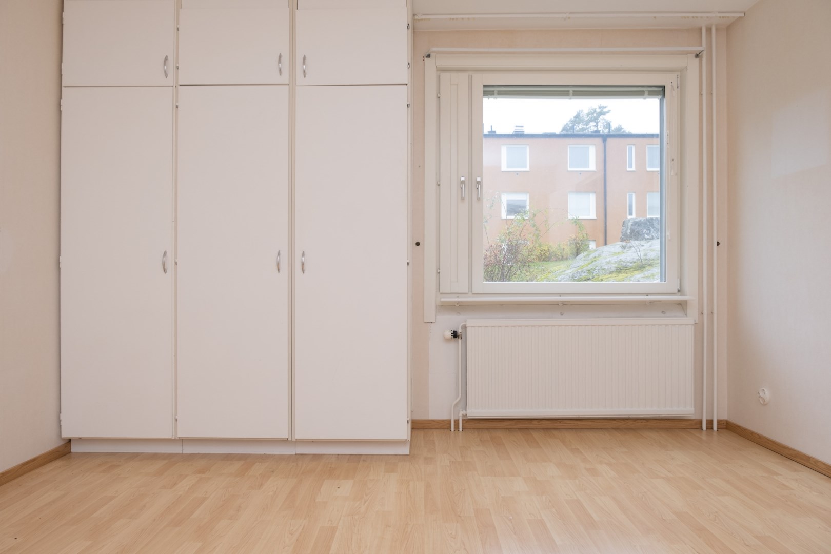 Bostadsbild från Ringduvegatan 129, Såld i Råby, Västerås