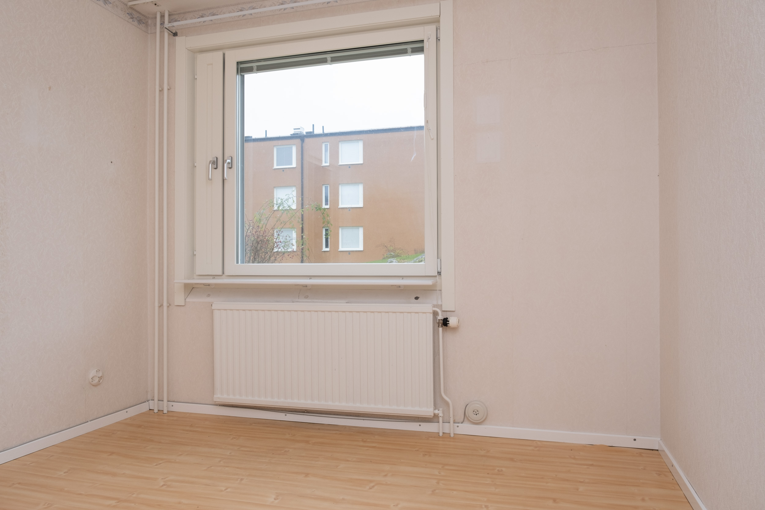 Bostadsbild från Ringduvegatan 129, Såld i Råby, Västerås