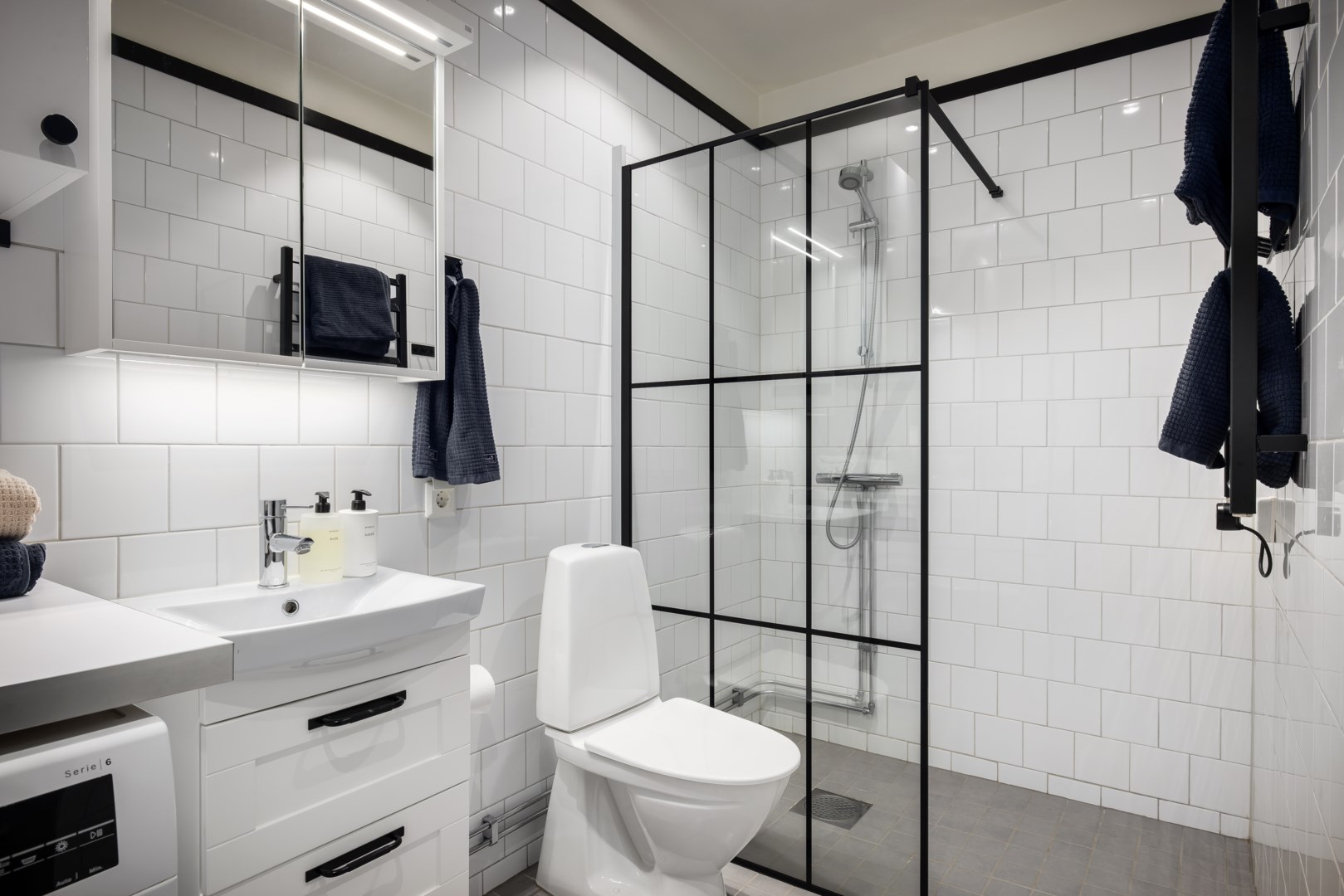 Bostadsbild från Winborgs Väg 7, Såld i Järla sjö, Nacka