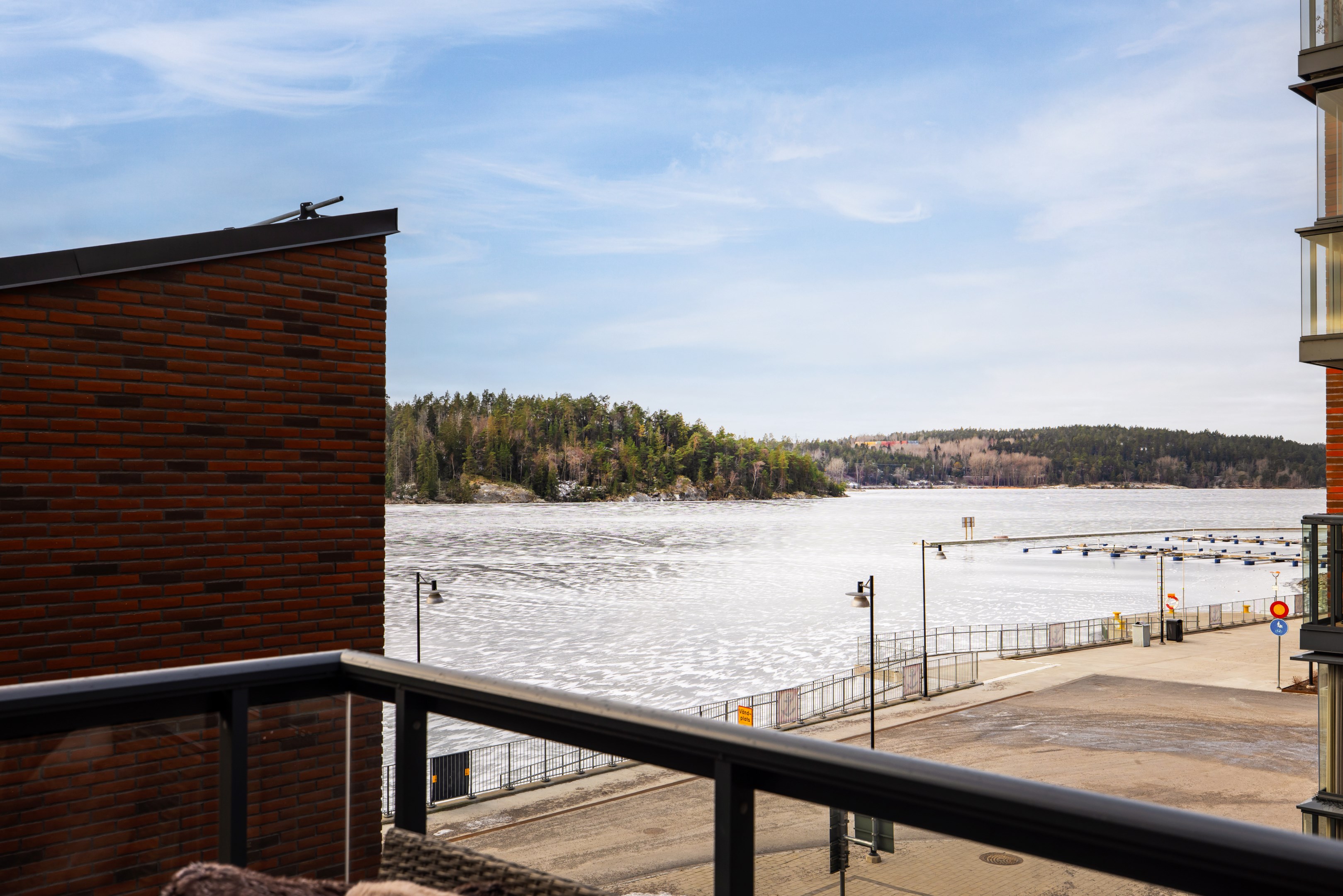 Bostadsbild från Tollare kaj 6, 3 tr, Såld i Tollare, Nacka