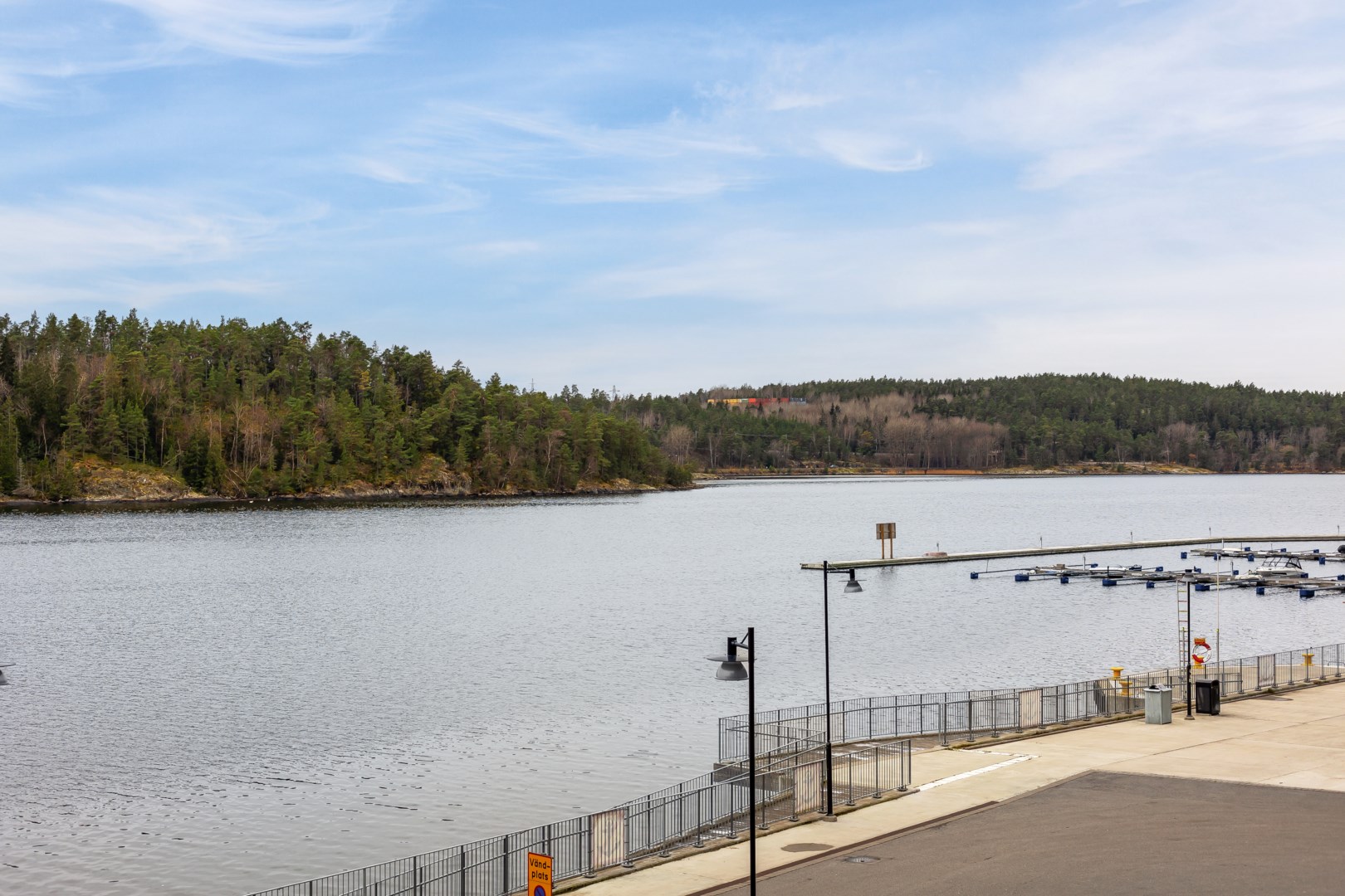 Bostadsbild från Tollare kaj 6, 3 tr, Såld i Tollare, Nacka